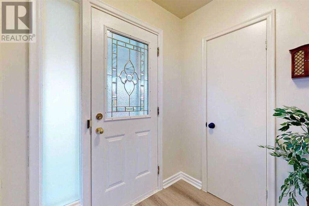 25 Minutes To Downtown Apartment *