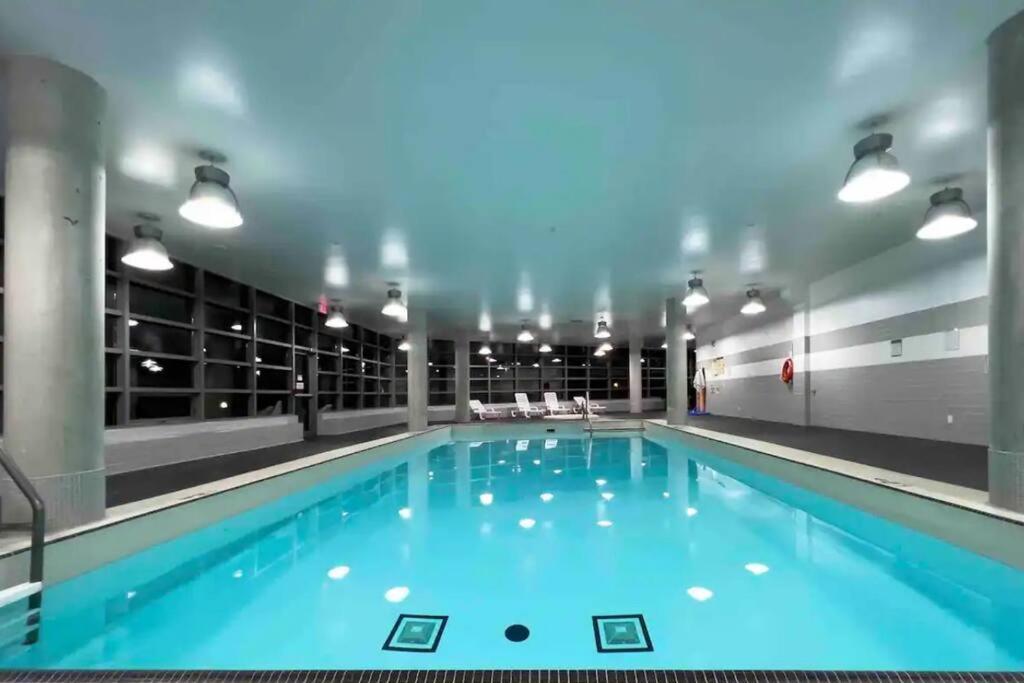 Apartment Cozy One Bedroom Unit With Balcony Toronto