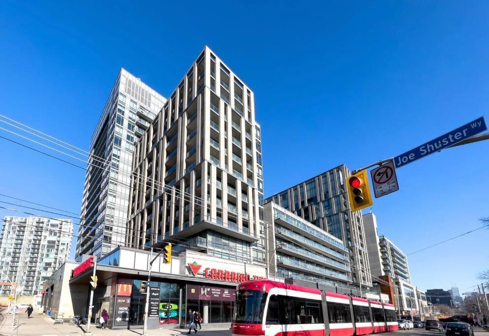 Cozy One Bedroom Unit With Balcony Apartment Toronto