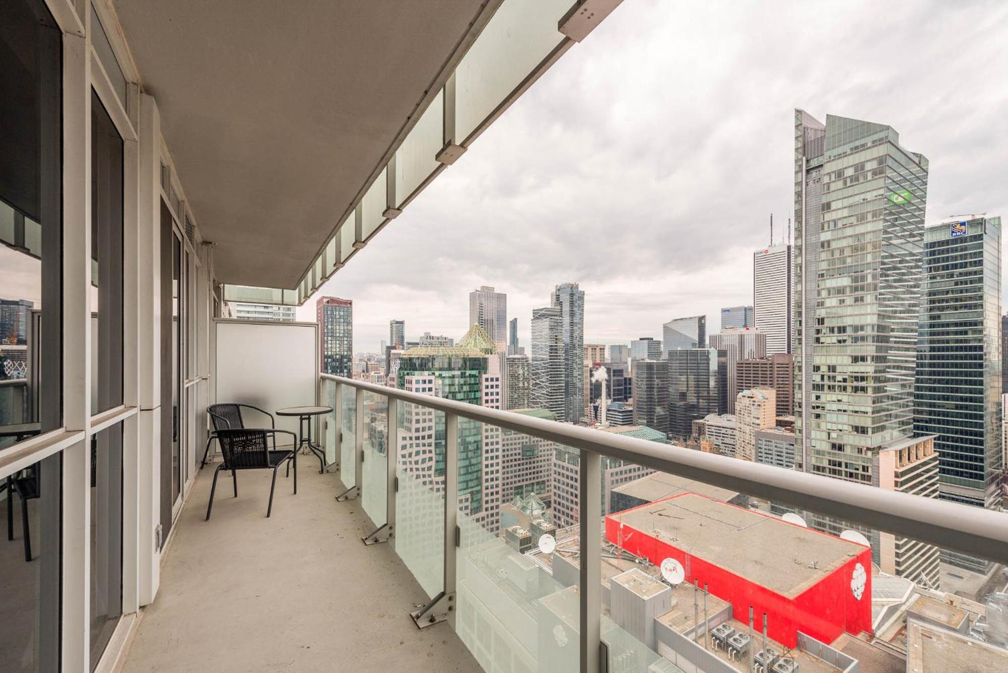 Apartment Planurstay - Ideal 2br & 2bth - 300 Front Street West *