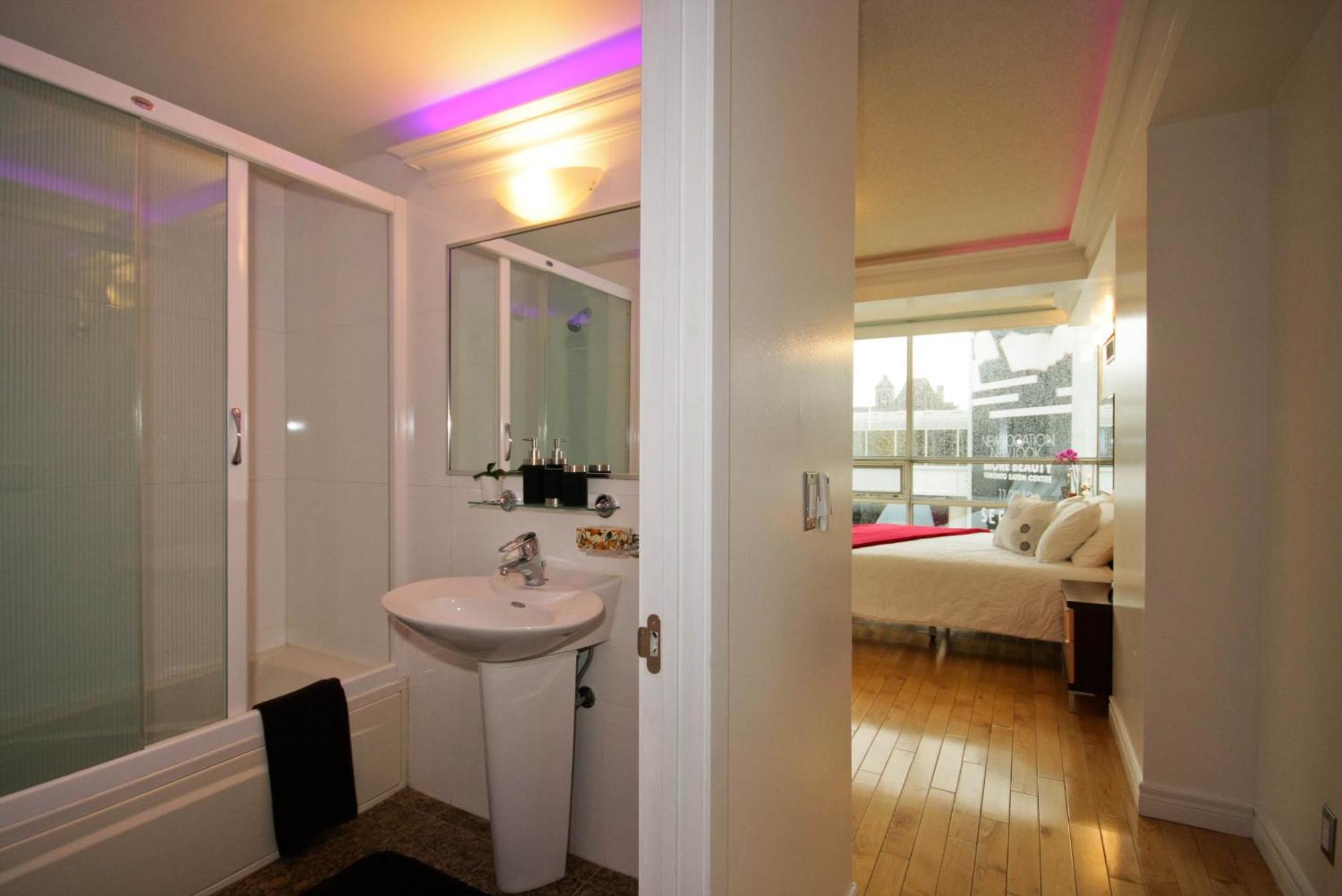 Hotel Yonge Furnished Toronto