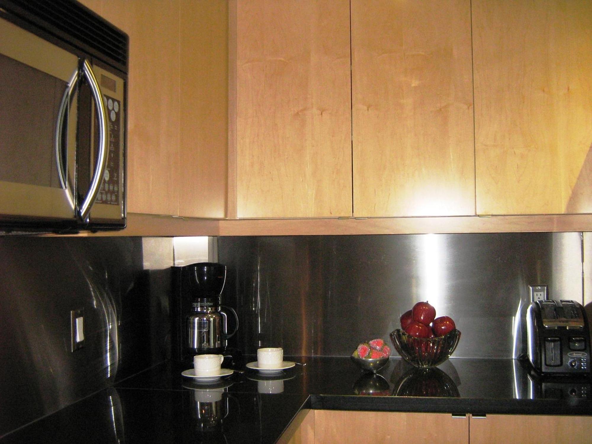 Yonge Furnished 2* Toronto