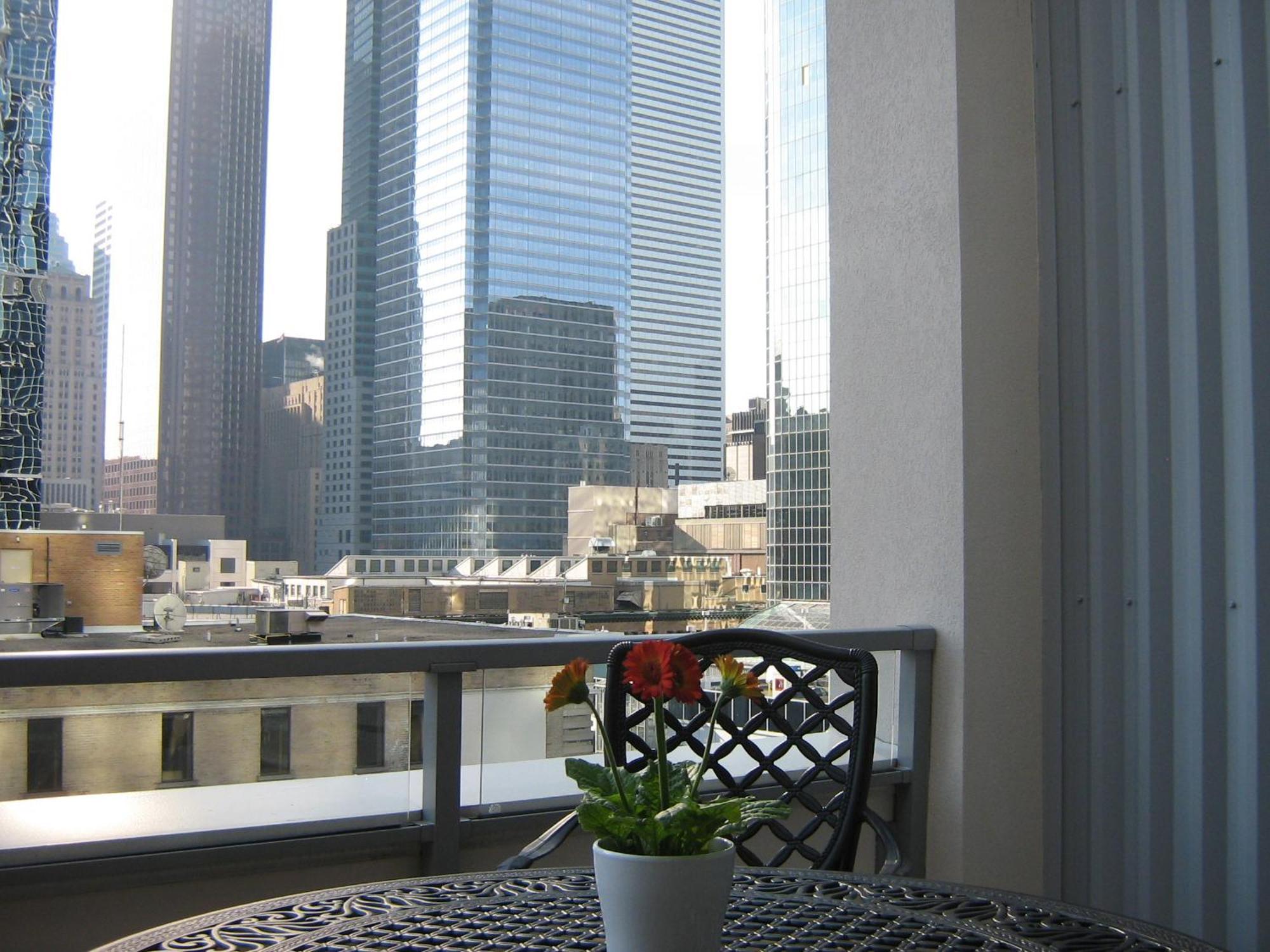 Hotel Yonge Furnished