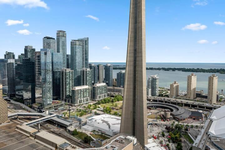 Luxury 2br Downtown Facing Cn Tower