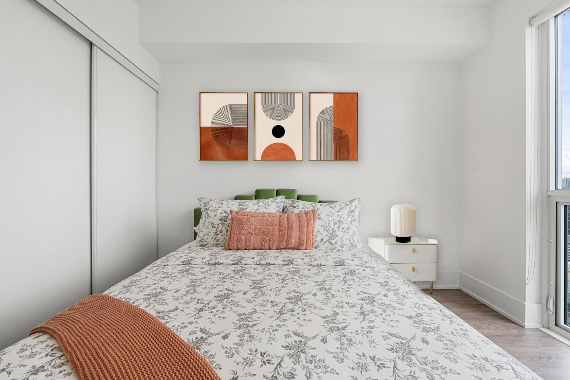 Luxury 2br Downtown Facing Cn Tower Apartment Toronto