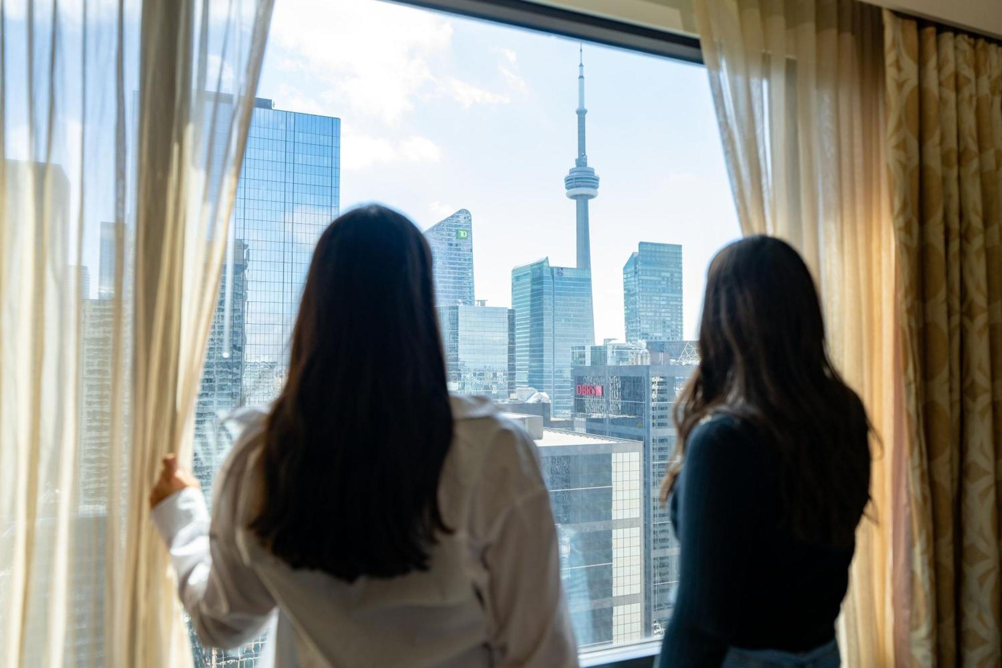 Sheraton Centre 4*