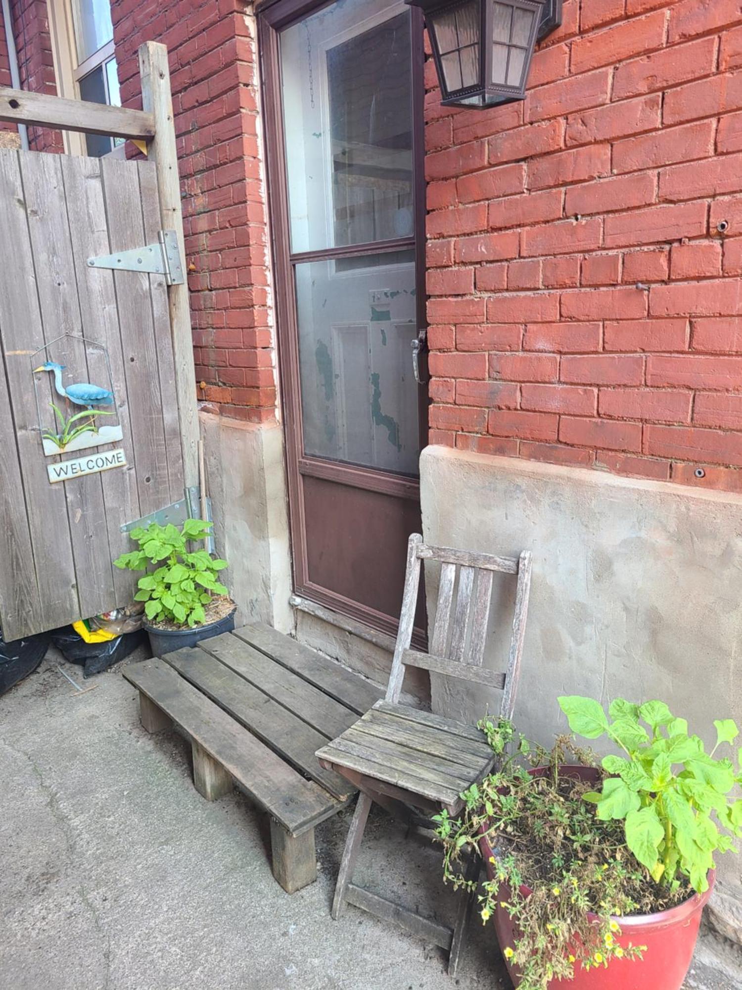 Netzero With Separate Ecoapt Bsmt * Toronto