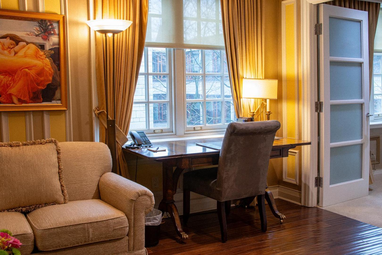 Windsor Arms Toronto