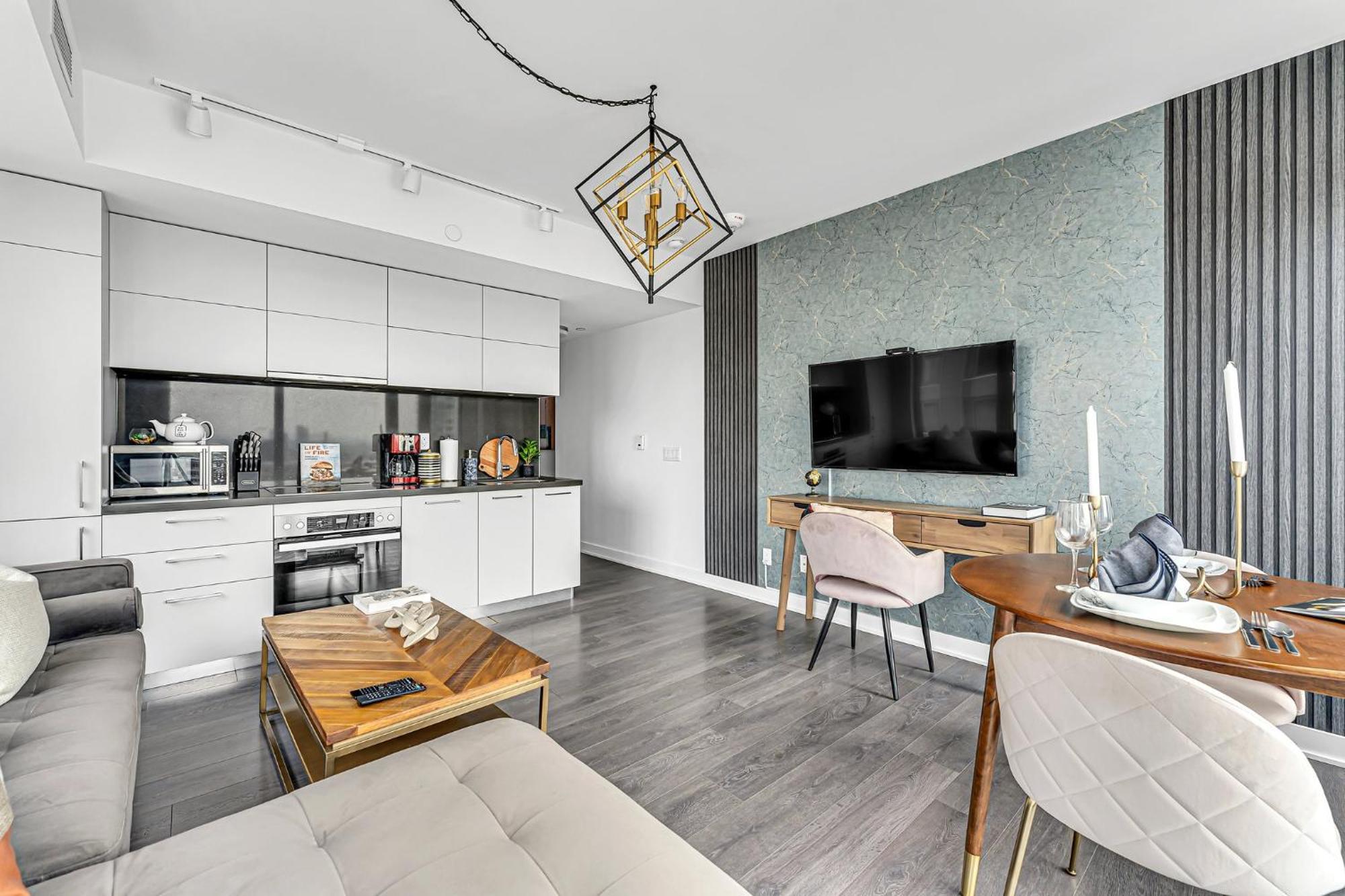 Apartment Executive 1 Bedroom Close To Four Seasons Yorkville!