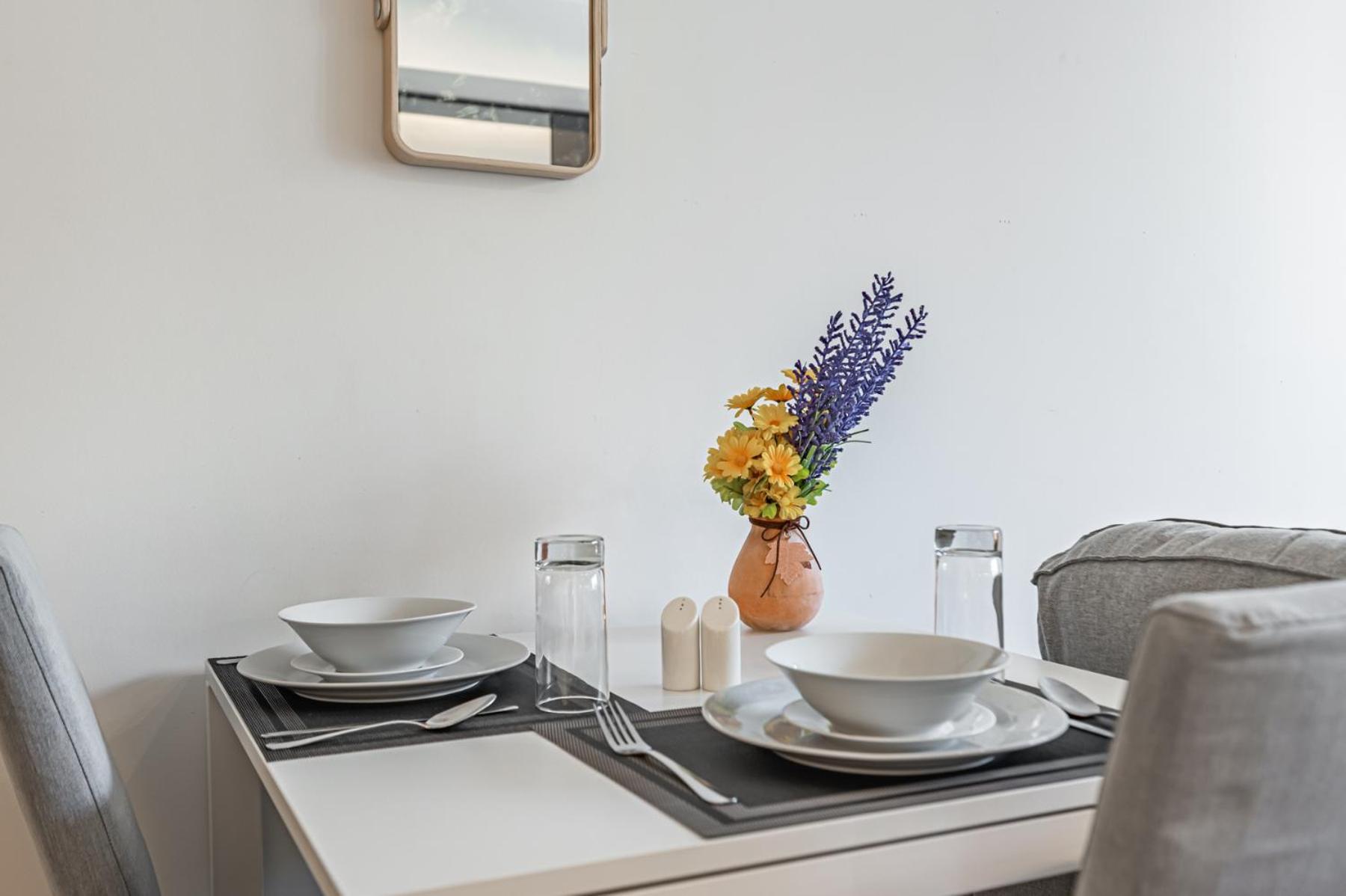 Jarvis Apartment