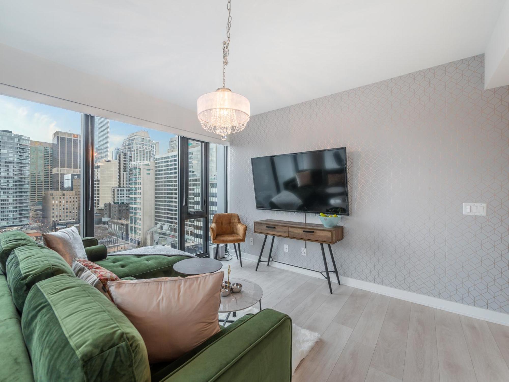 Designer One Bedroom - Yorkville Toronto