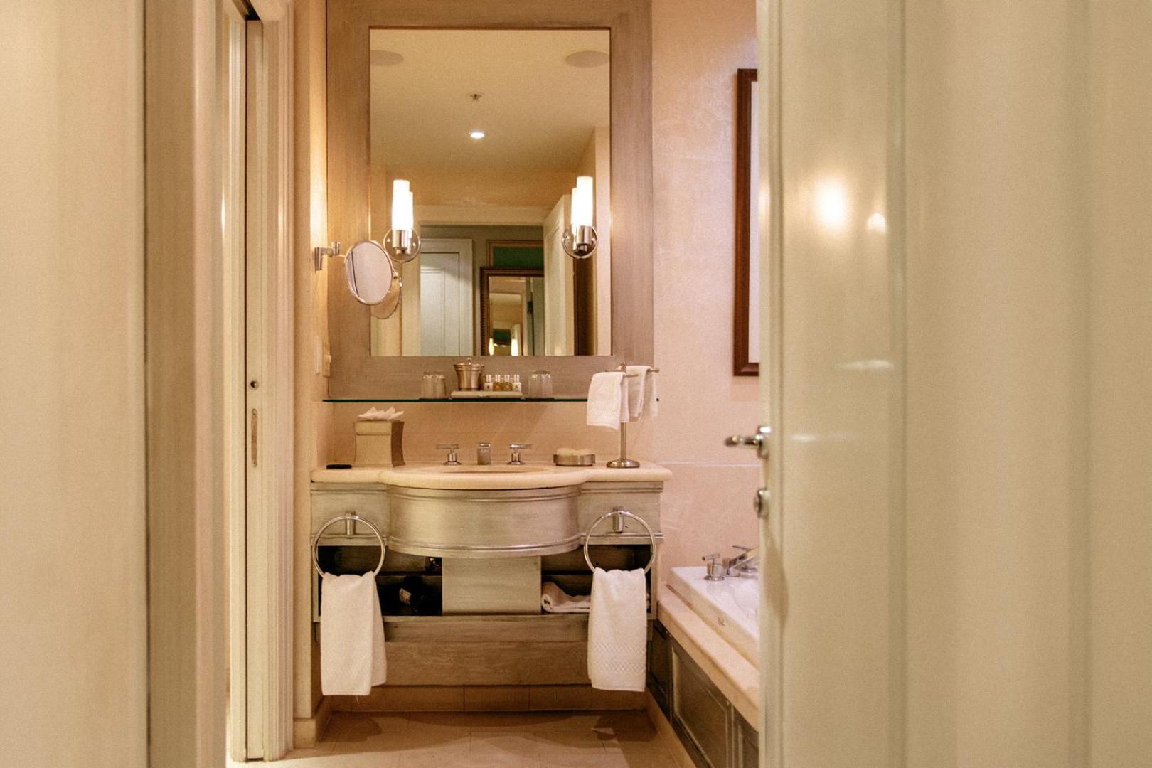 Hotel Windsor Arms Toronto