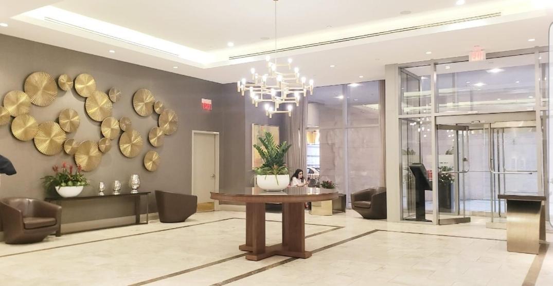 Elegant 2 Bedroom, 2 Bathroom Downtown Retreat With Superior Views * Toronto