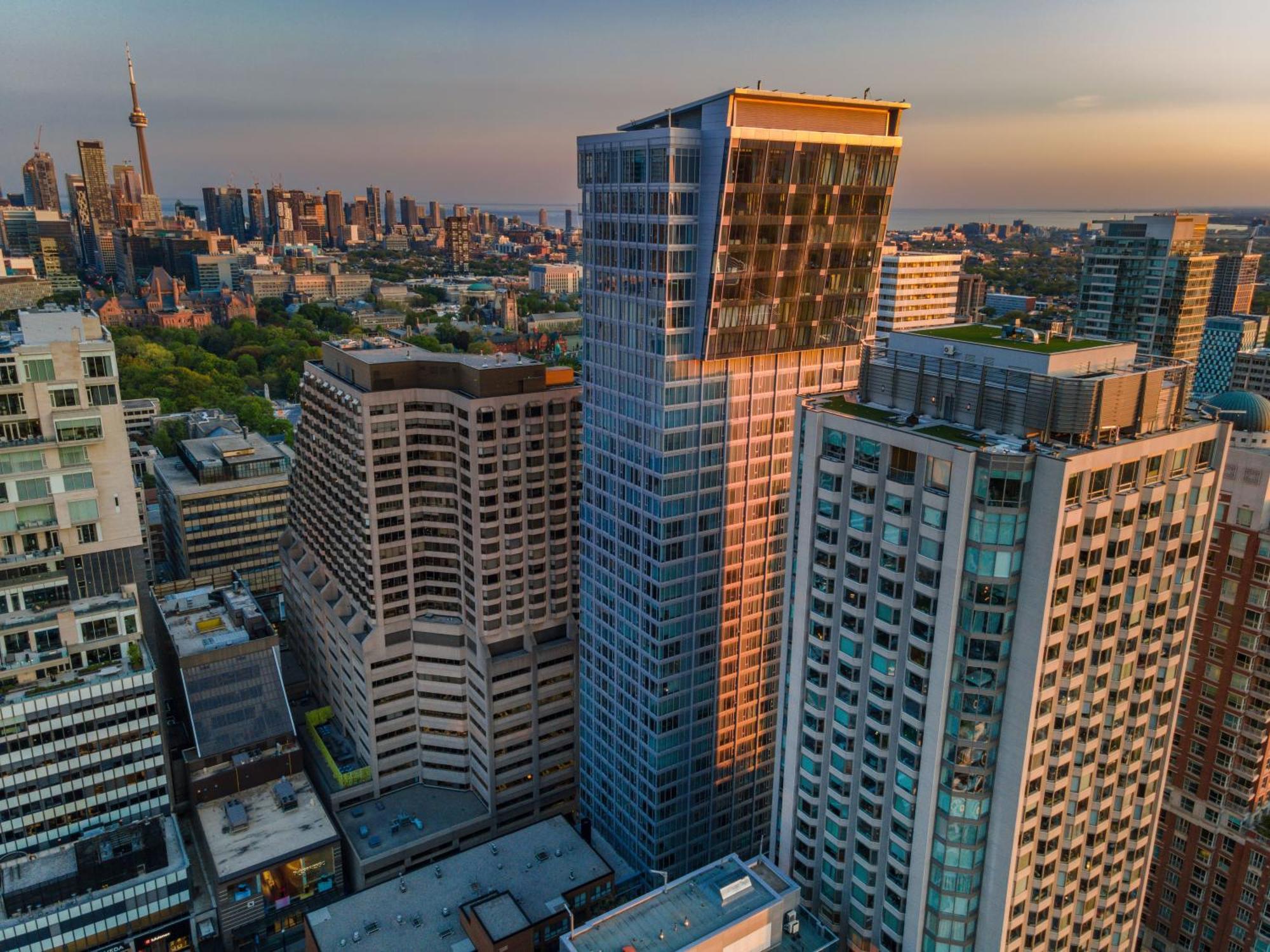 The Estate - Yorkville - Indoor Pool & Hot Tub Apartment Toronto