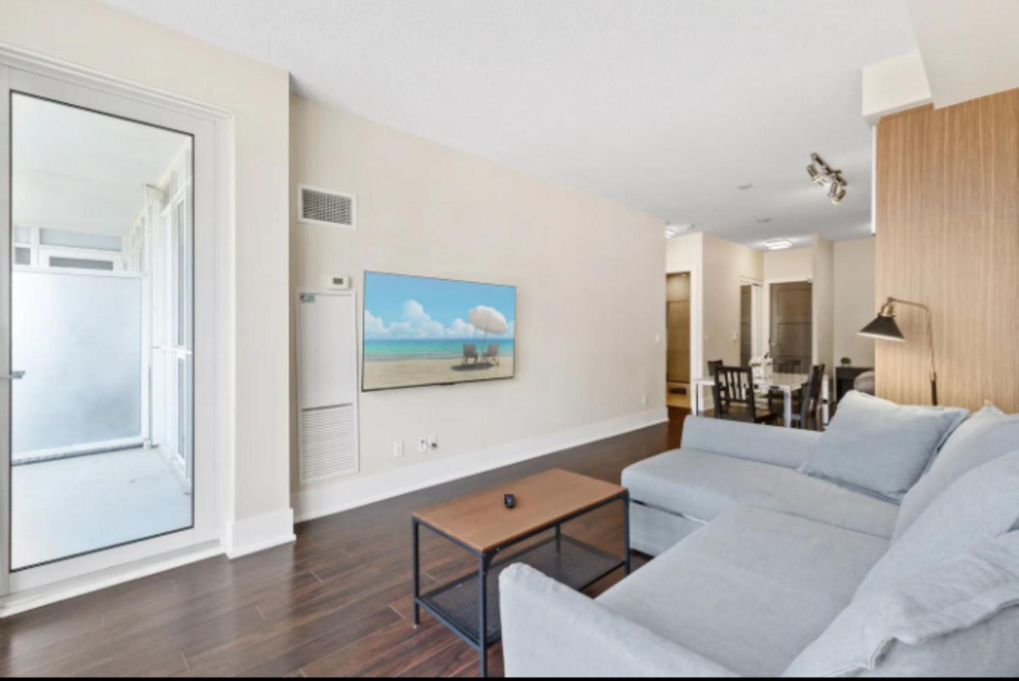 Apartment Comfort 300 Front Near Rogers Centre & Free Parking *