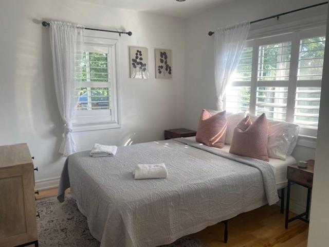 Clearbrooke Gem- Bright Private Bedroom Close To Yyz Homestay *