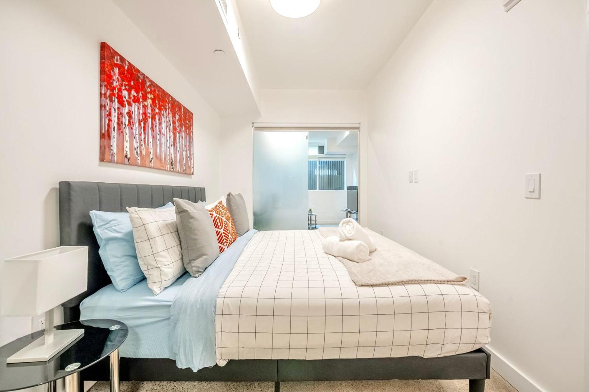Apartment Modern 2br - Near Downtown *