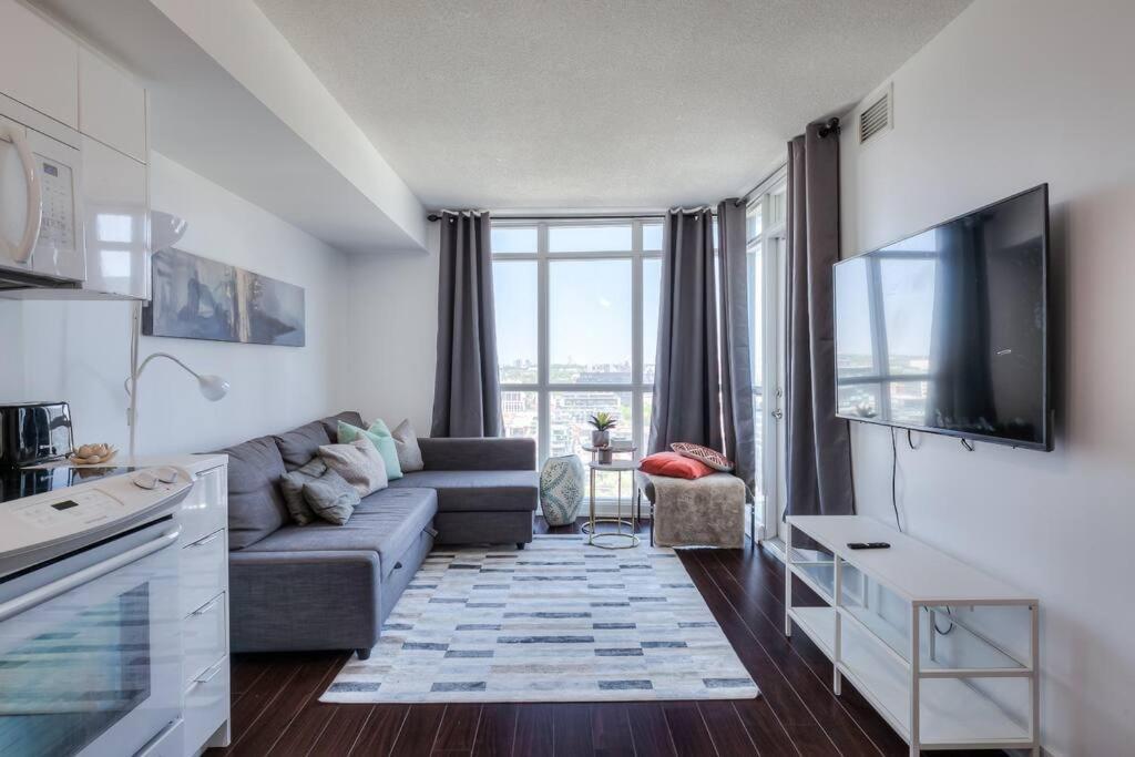 Apartment Trendy Downtown Getaway By The Water *