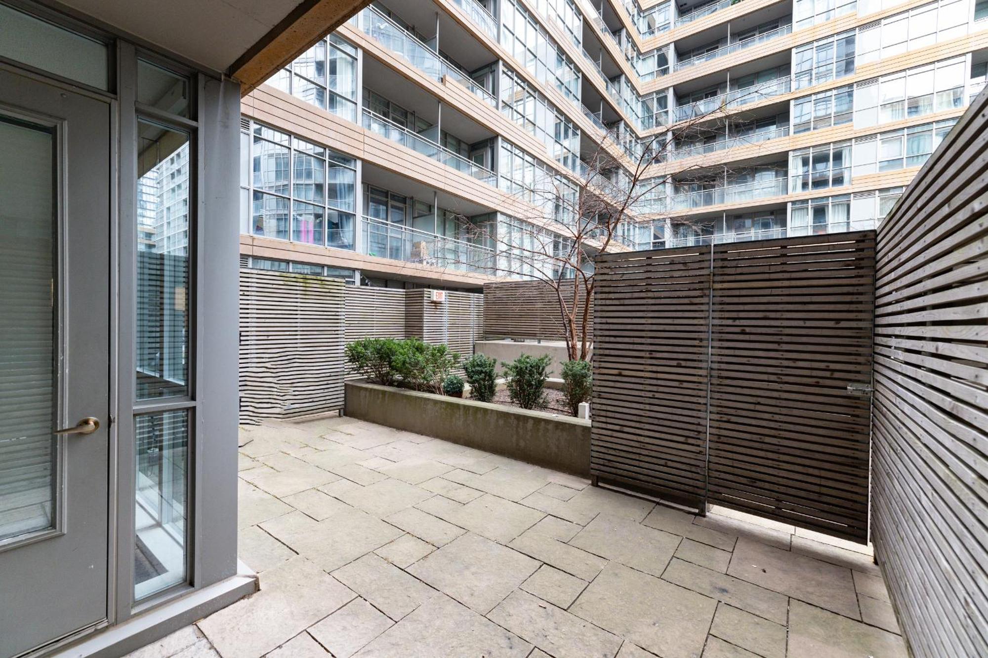 Charming 2br Near Cn Tower & Harbourfront Apartment Toronto