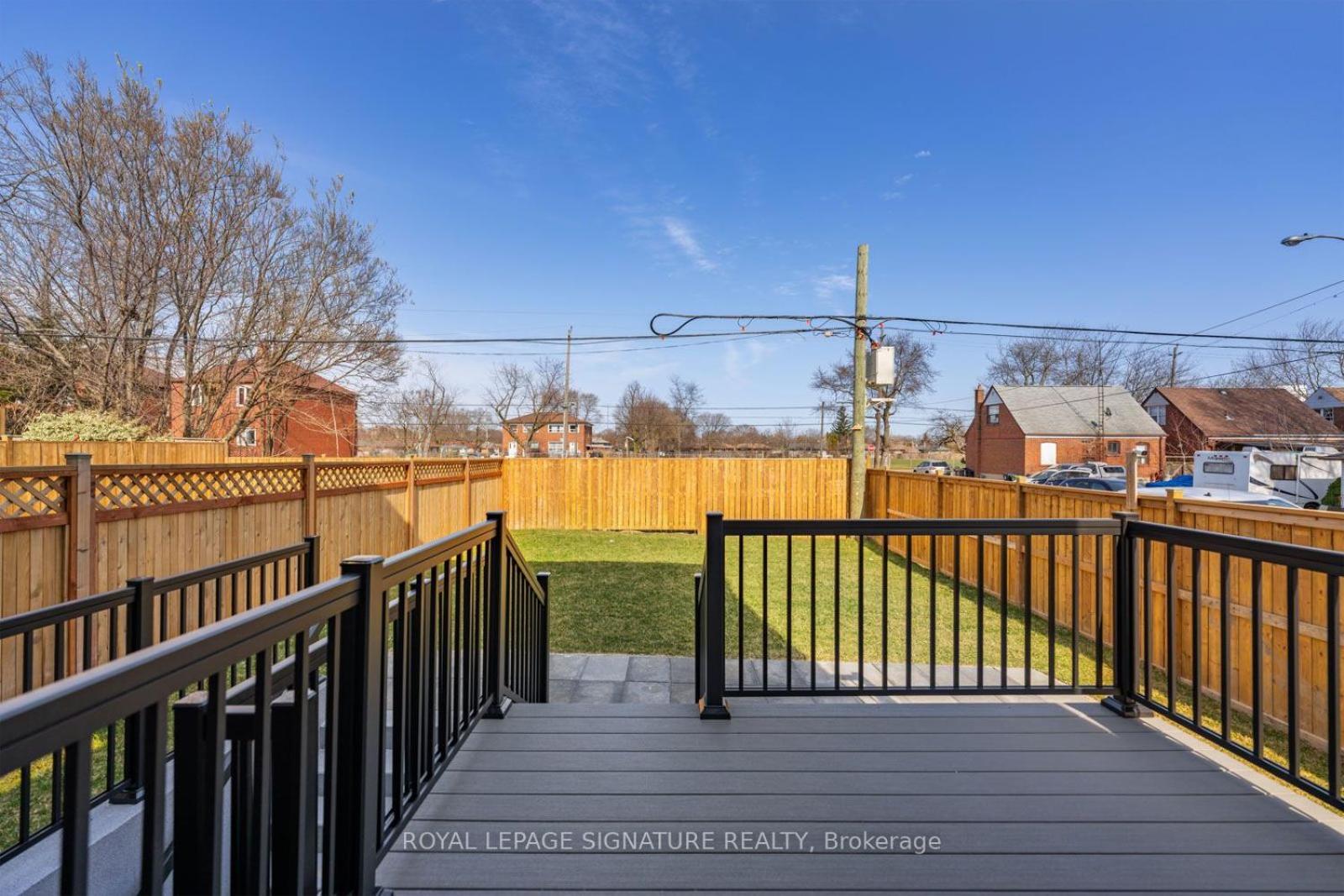 Luxury Duplex House In Scarborough