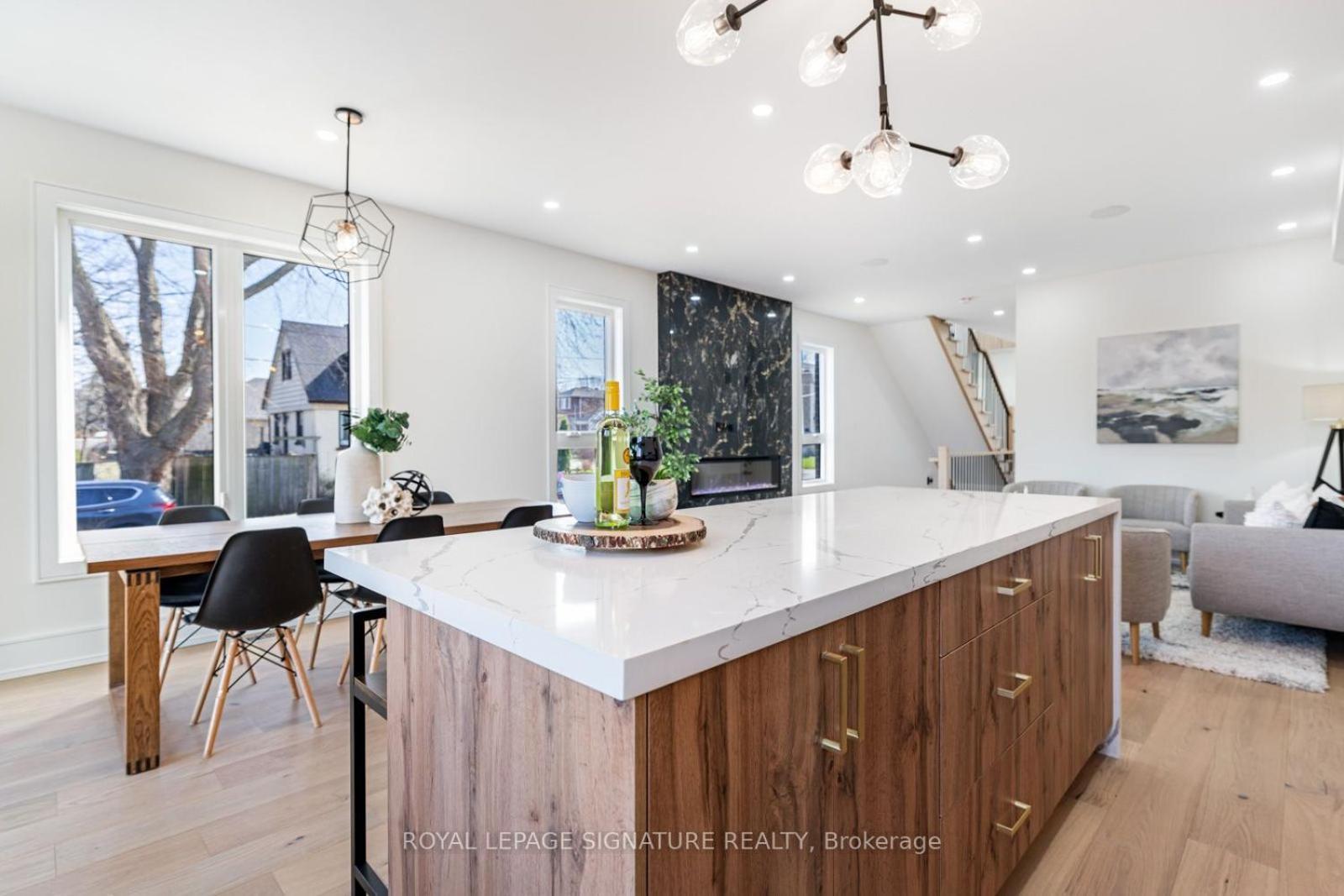 Villa Luxury Duplex House In Scarborough Toronto