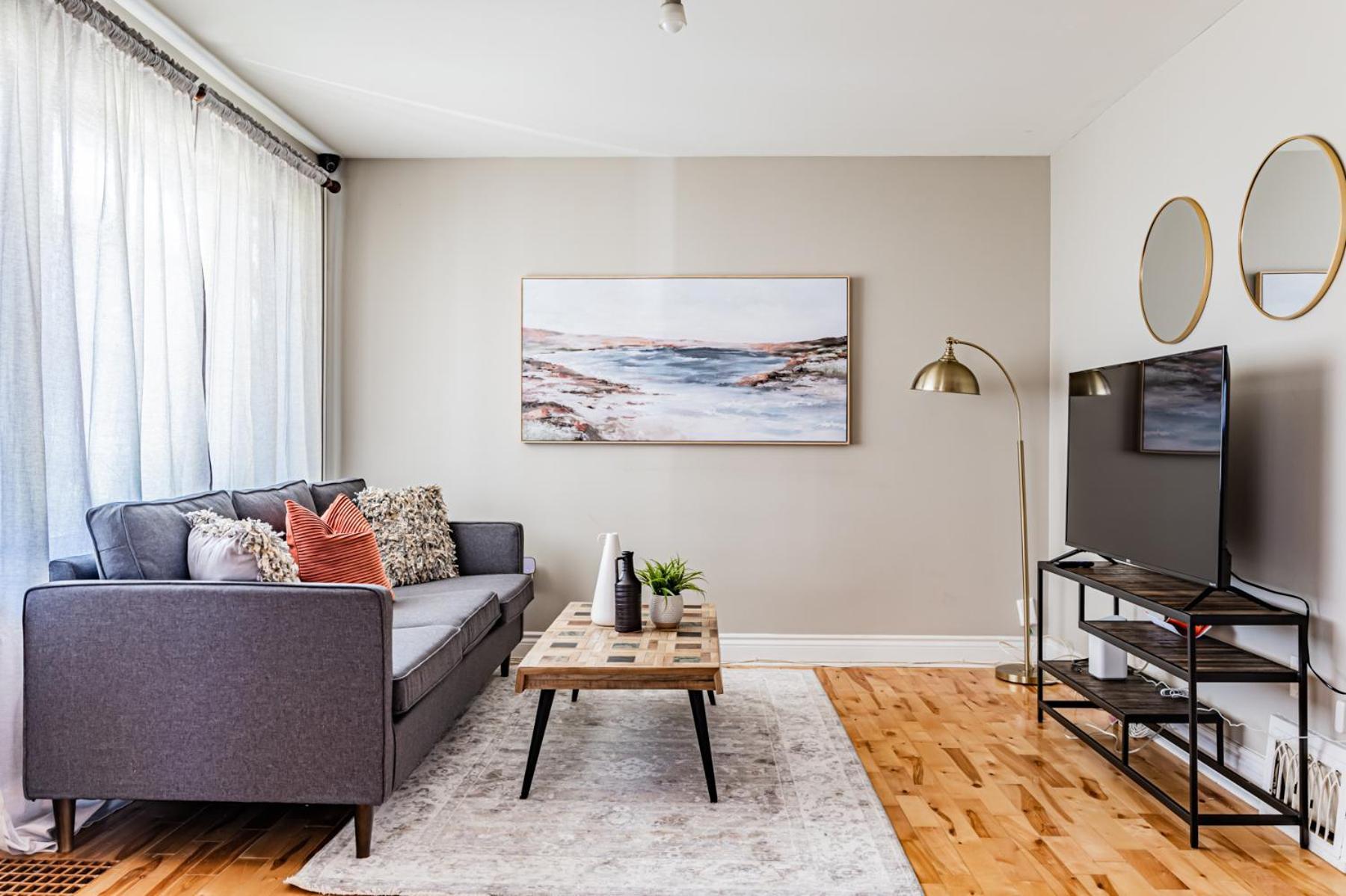 Squires Apartment Toronto