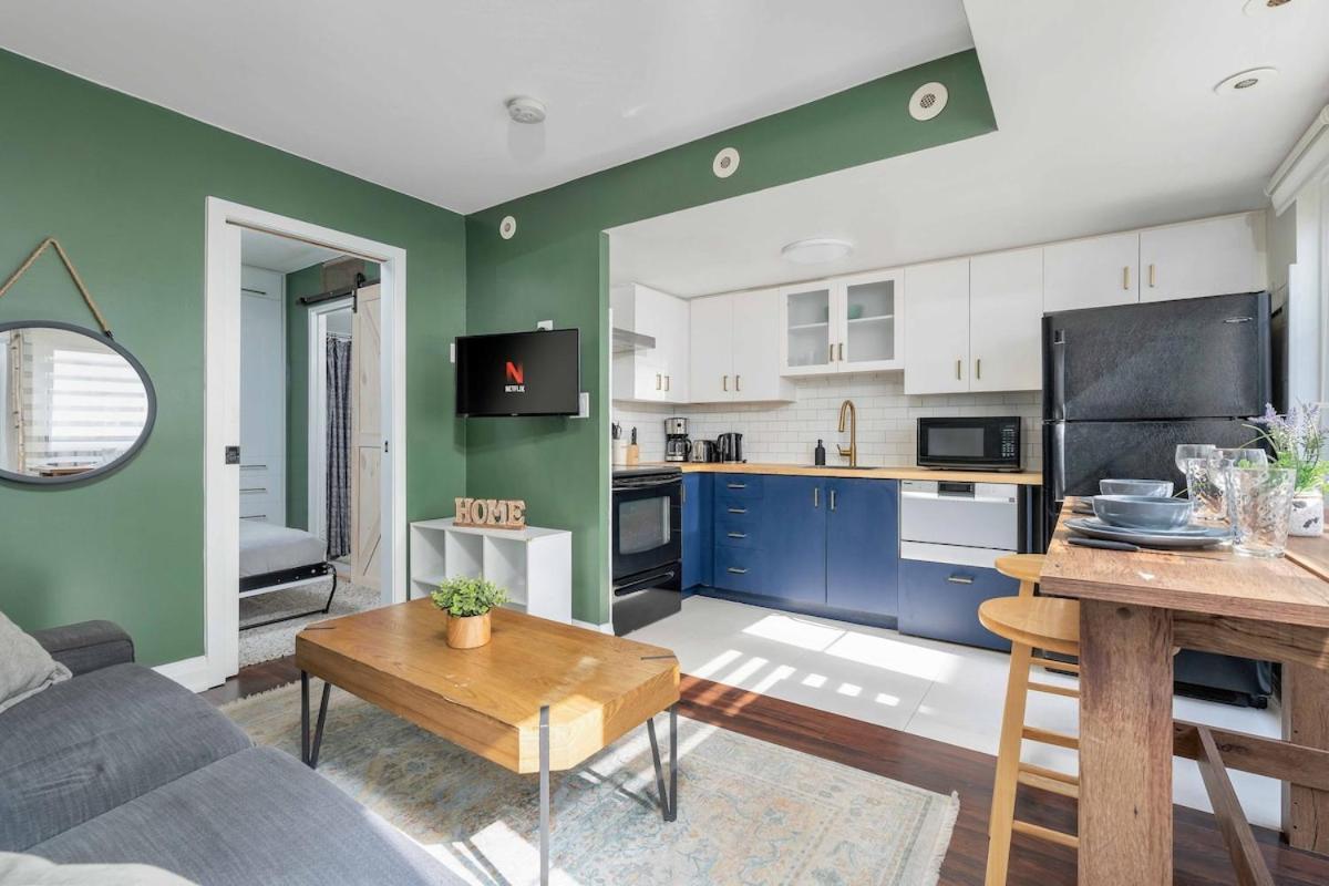 Stylish 1bd In Liberty 5 Min Uber To Cn Tower Toronto