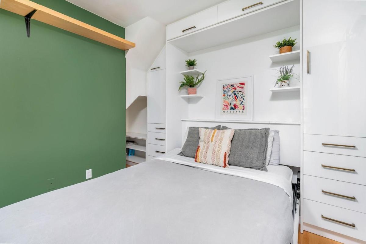 Stylish 1bd In Liberty 5 Min Uber To Cn Tower