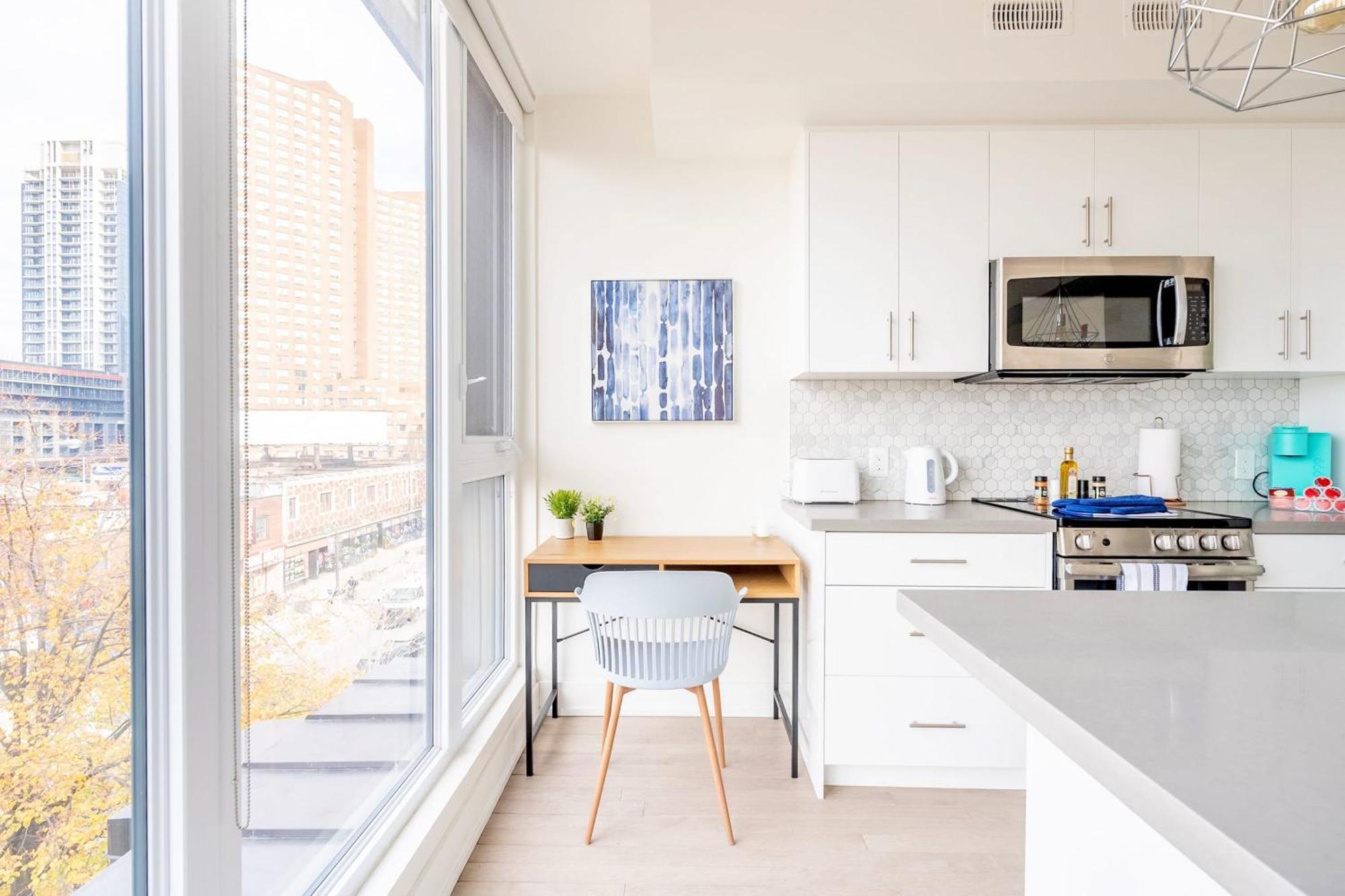 Chic 3-bedroom Near High Park Toronto