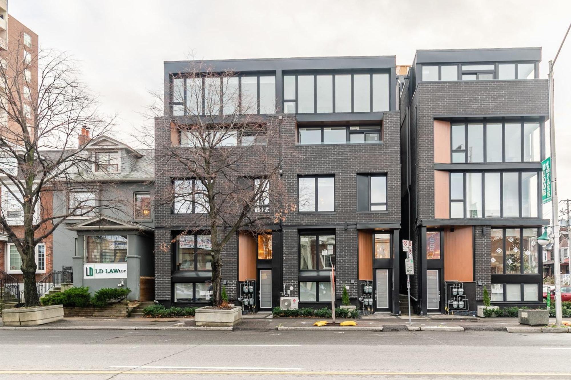 Chic 3-bedroom Near High Park Toronto