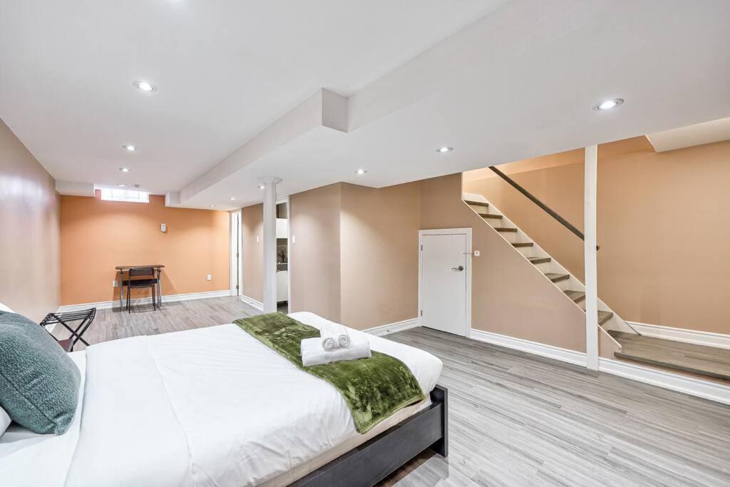 4br Scarborough Gem, Freshly Renovated, 7 Car Parking *