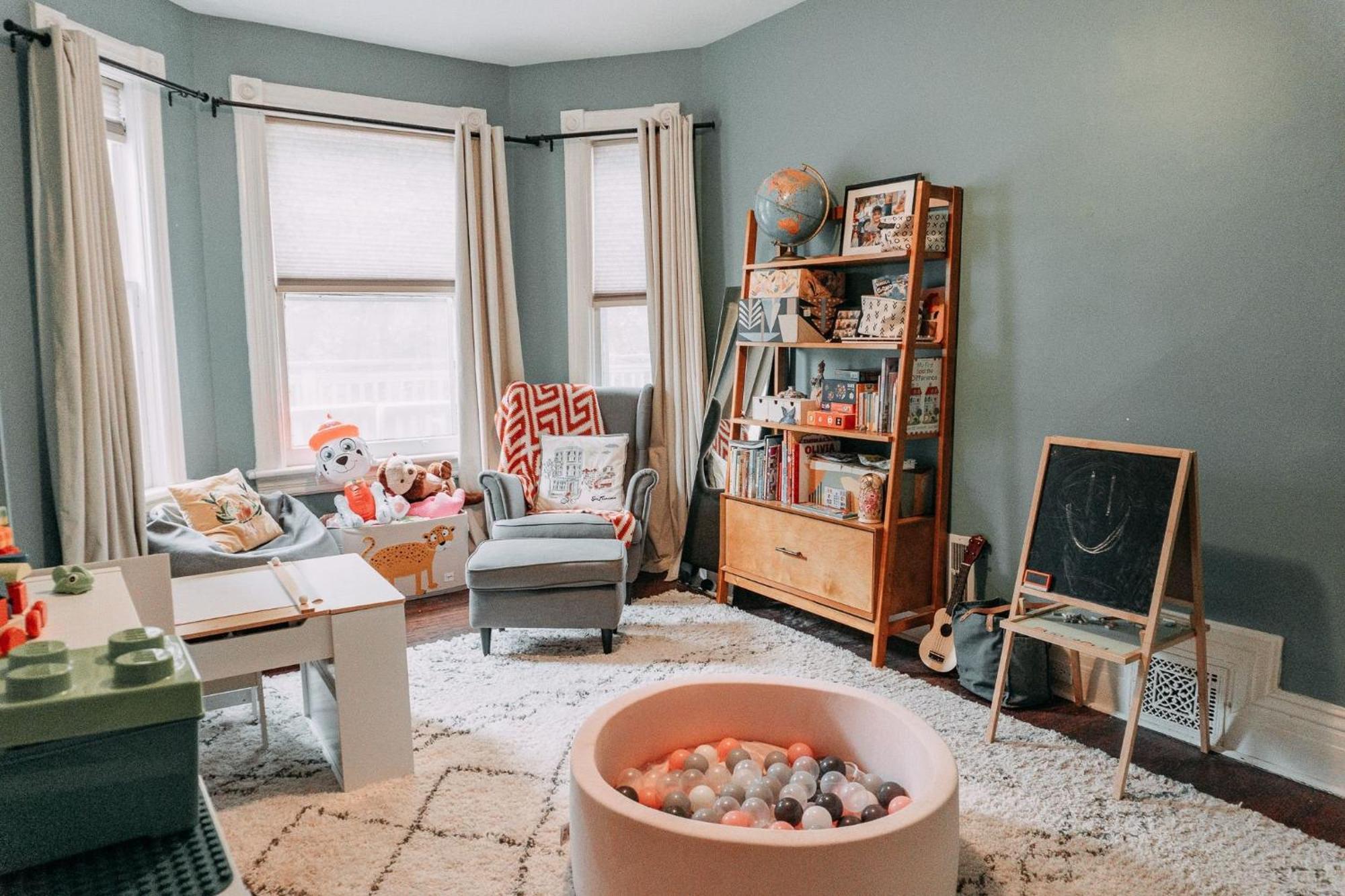 Charming Family House 3 Bdr With Balcony