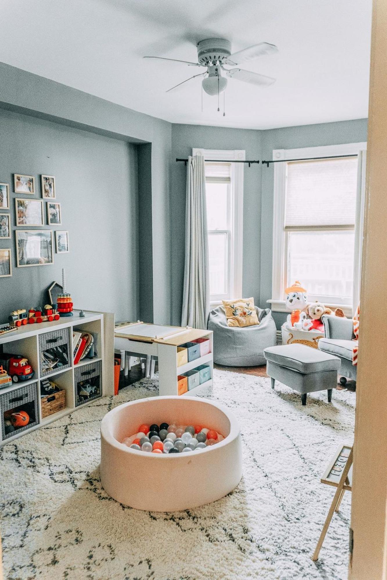 Charming Family House 3 Bdr With Balcony * Toronto