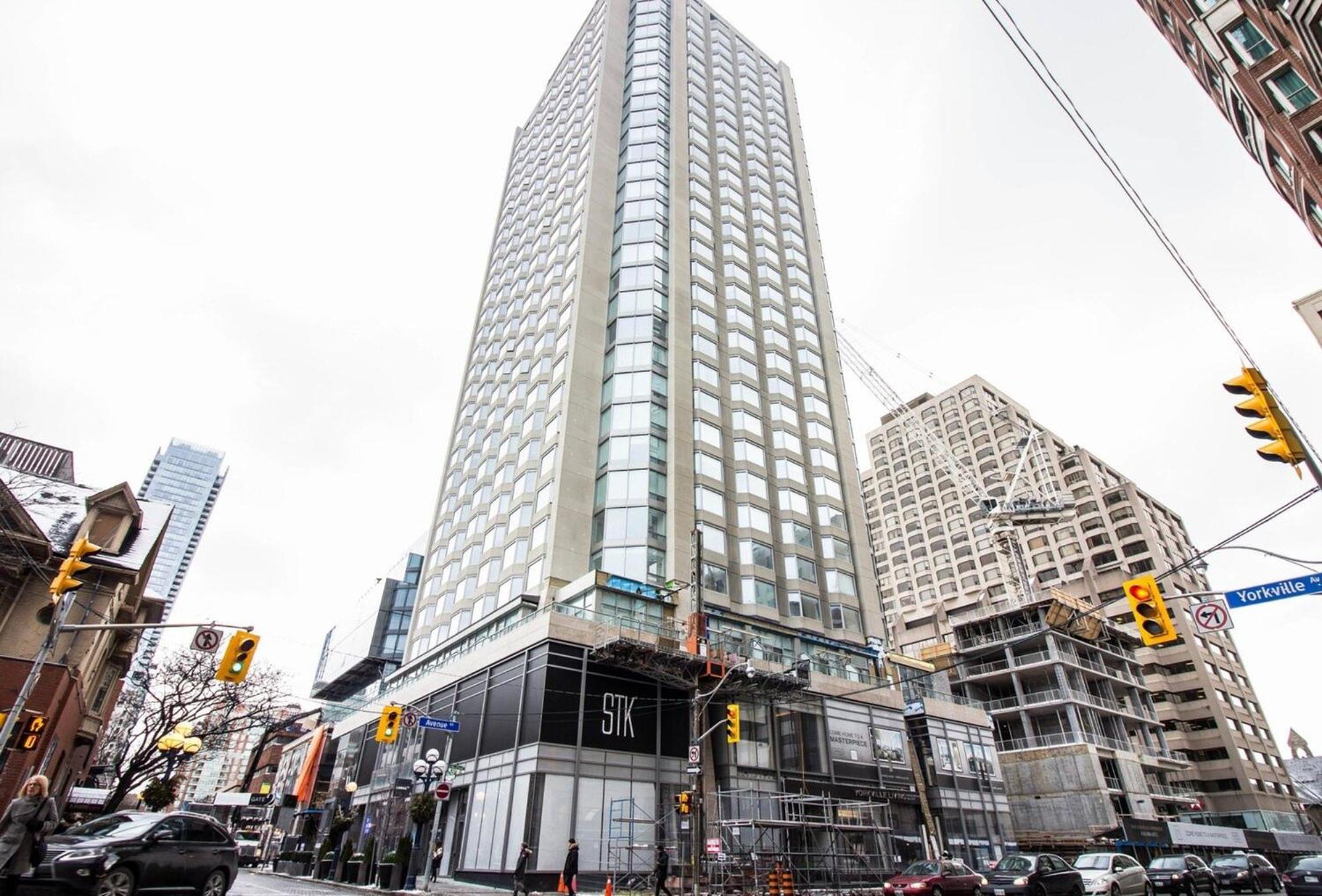 Elegant 2 Bedroom, 2 Bathroom Downtown Retreat With Superior Views Apartment Toronto