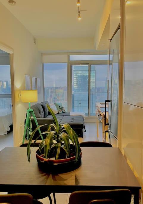 Downtown High-rise Near Eaton Centre *