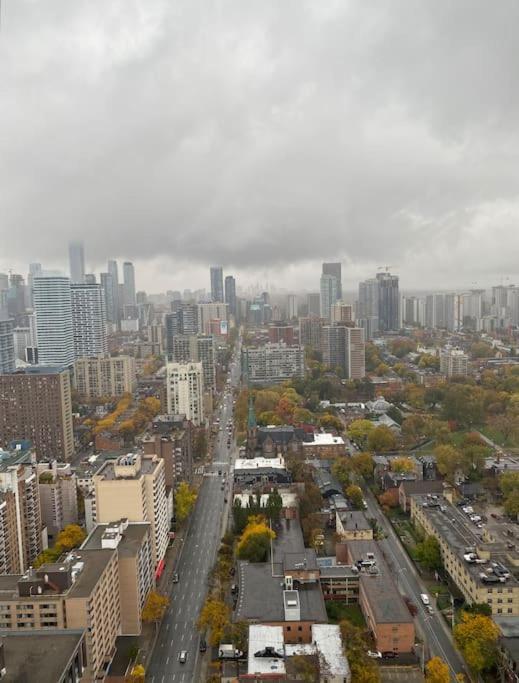 Downtown High-rise Near Eaton Centre *