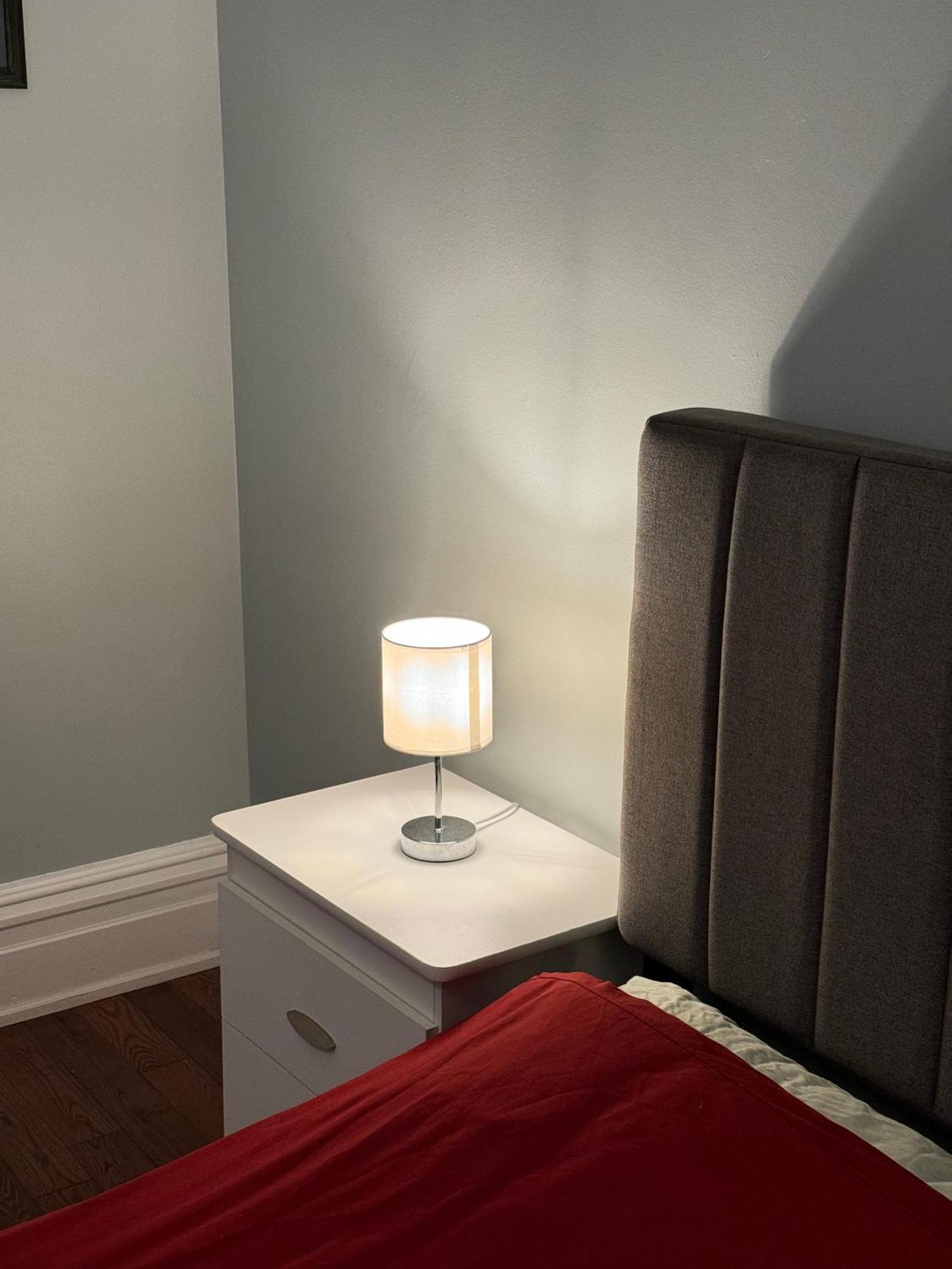 Guest house Spacious Townhouse Close To Dundas Square! *