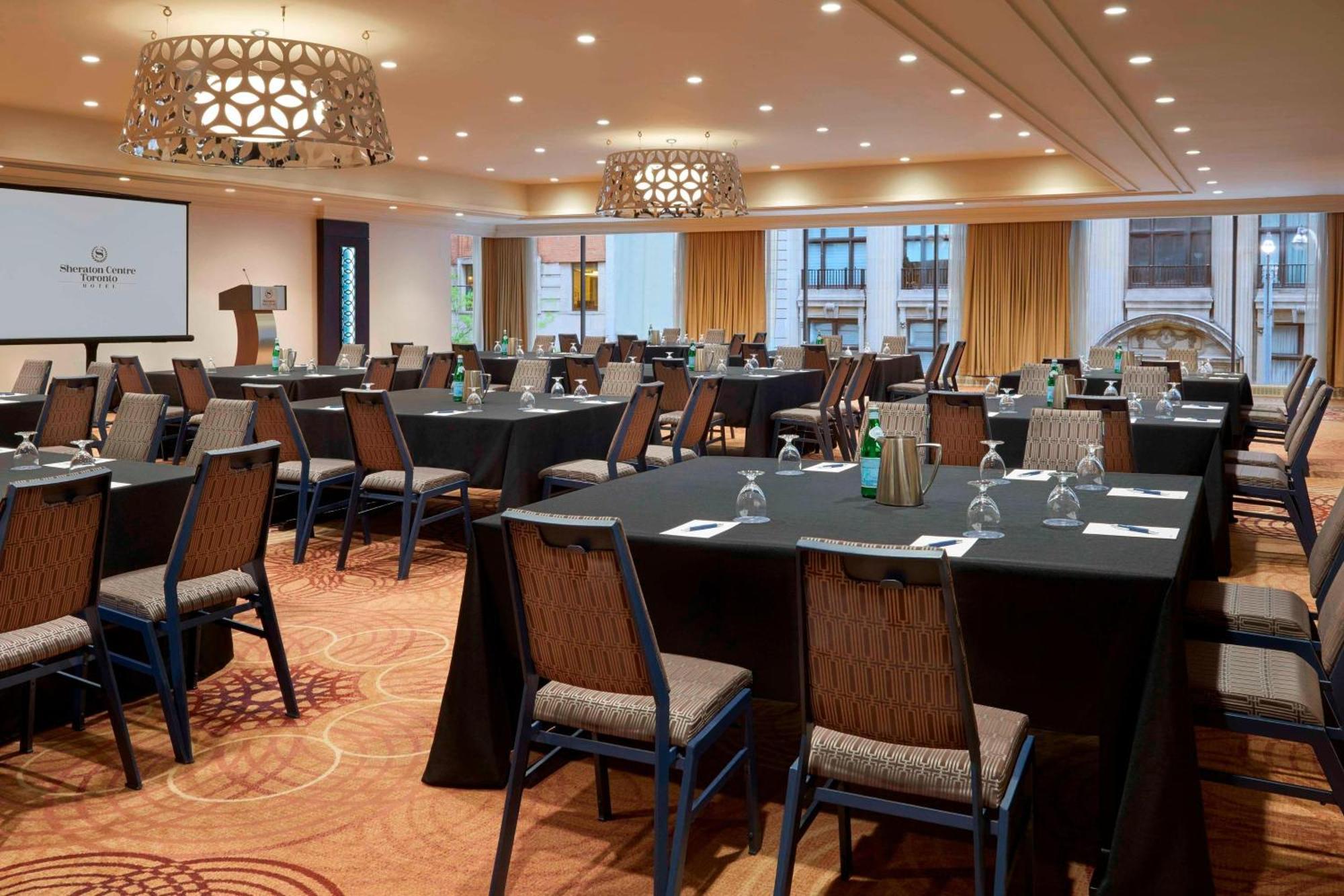 Sheraton Centre 4* Toronto