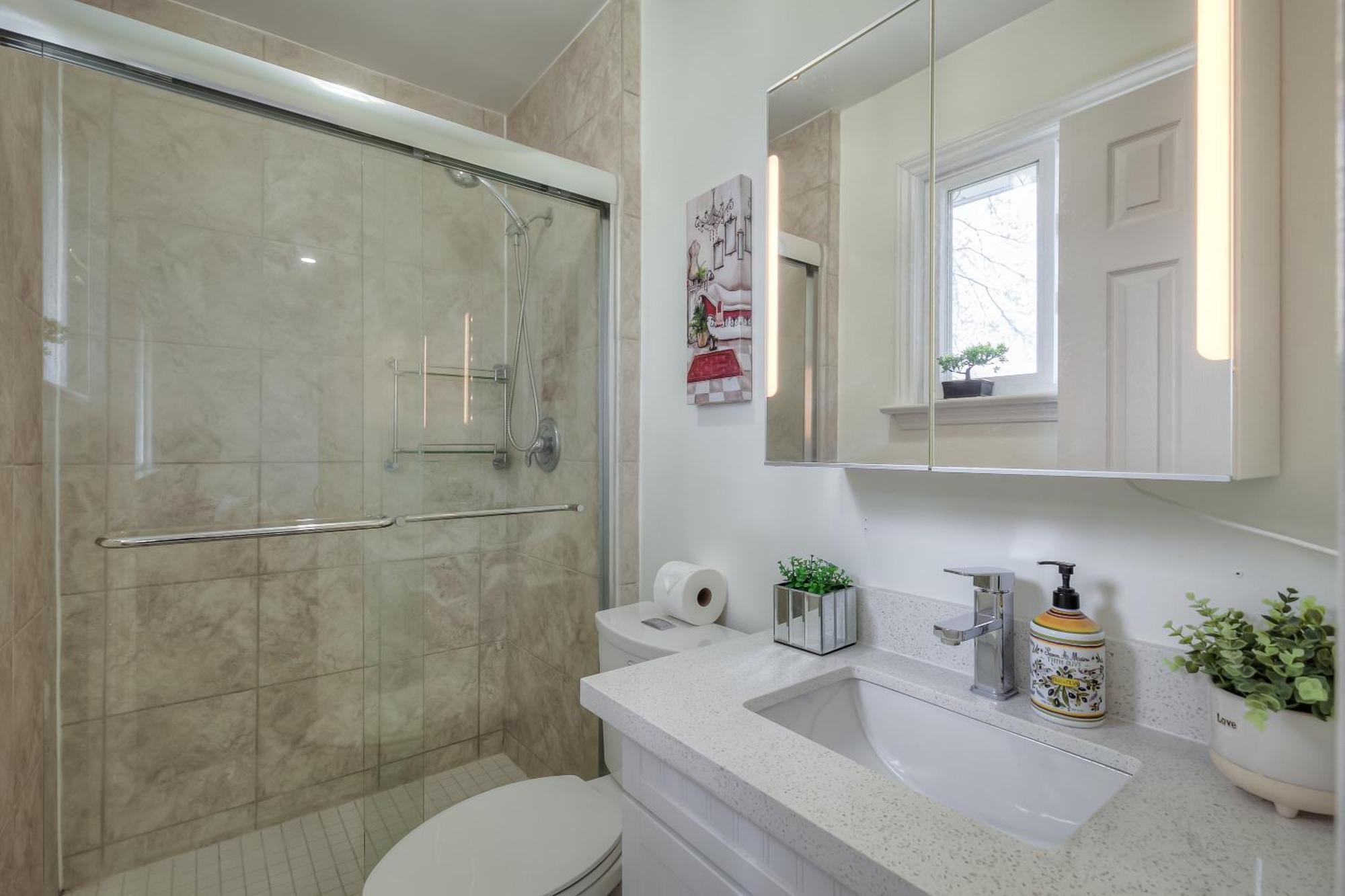 Luxury 5br In Scarborough * Toronto