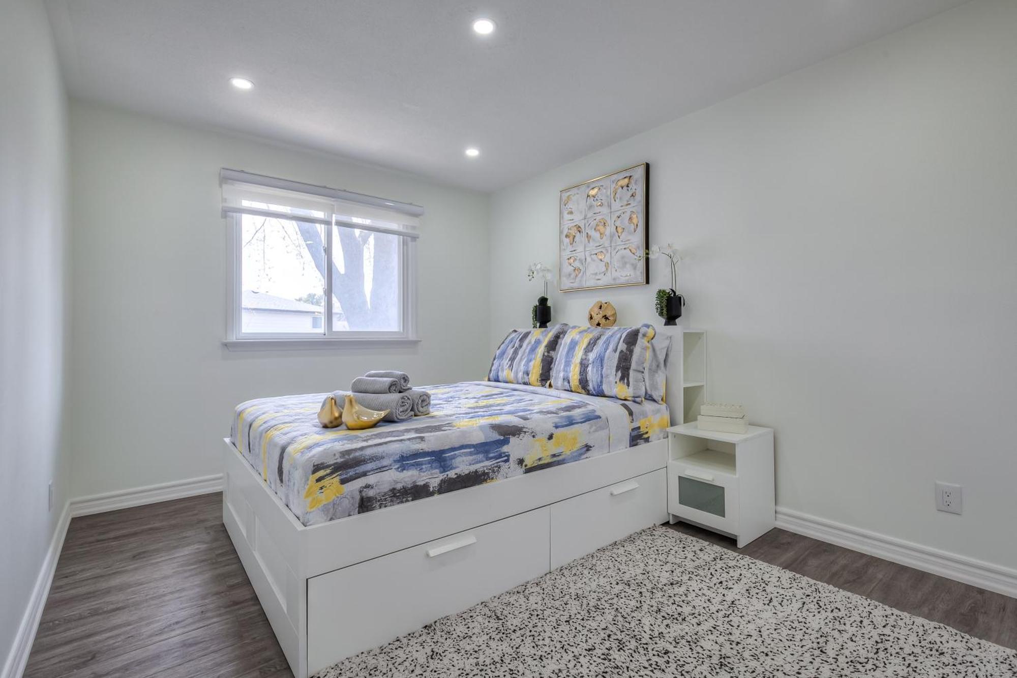 Luxury 5br In Scarborough *