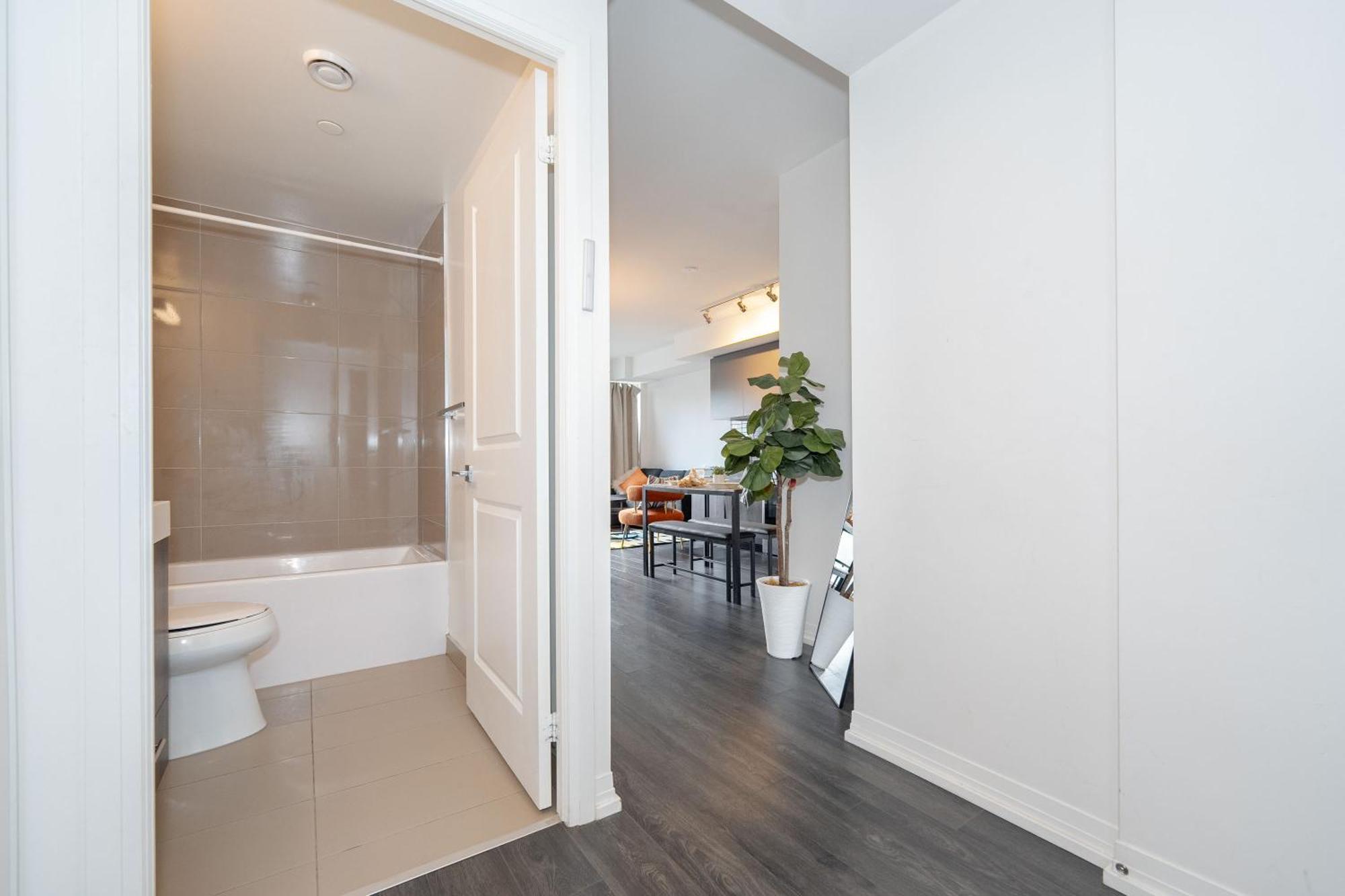 Apartment Bricksnbucks-jarvis St Toronto