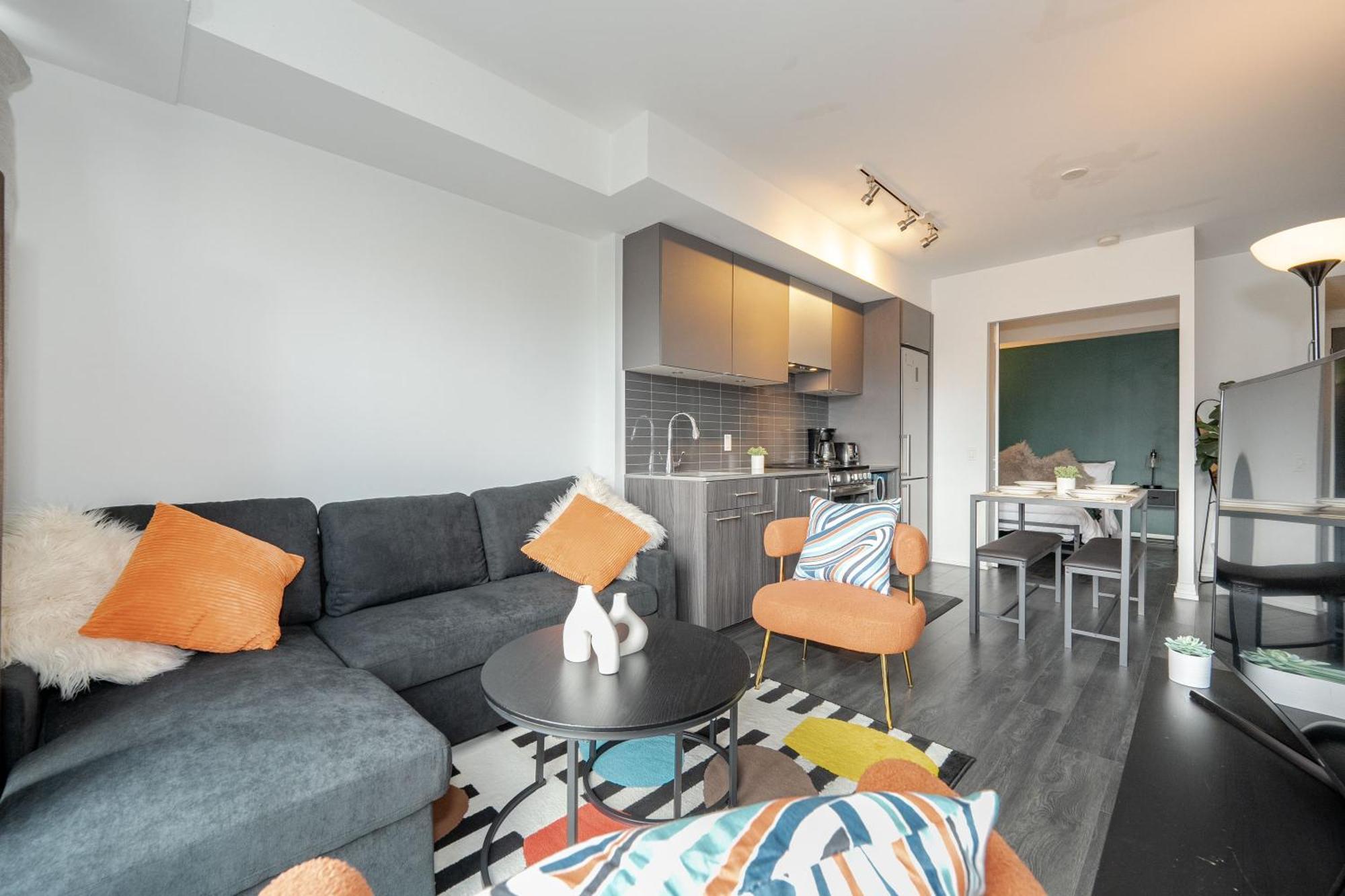 Apartment Bricksnbucks-jarvis St *