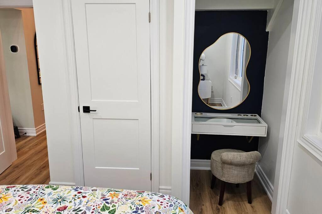 Holiday home Luxury Family House 3 Beds, 1 Bath, 5 Guest Toronto