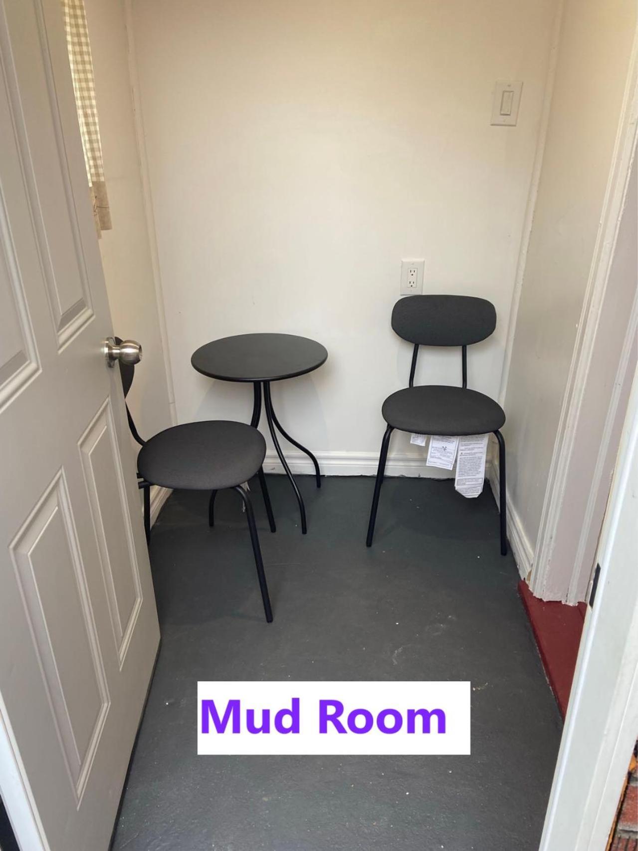 Guest house Budget Quad With En Bathroom 36b Toronto