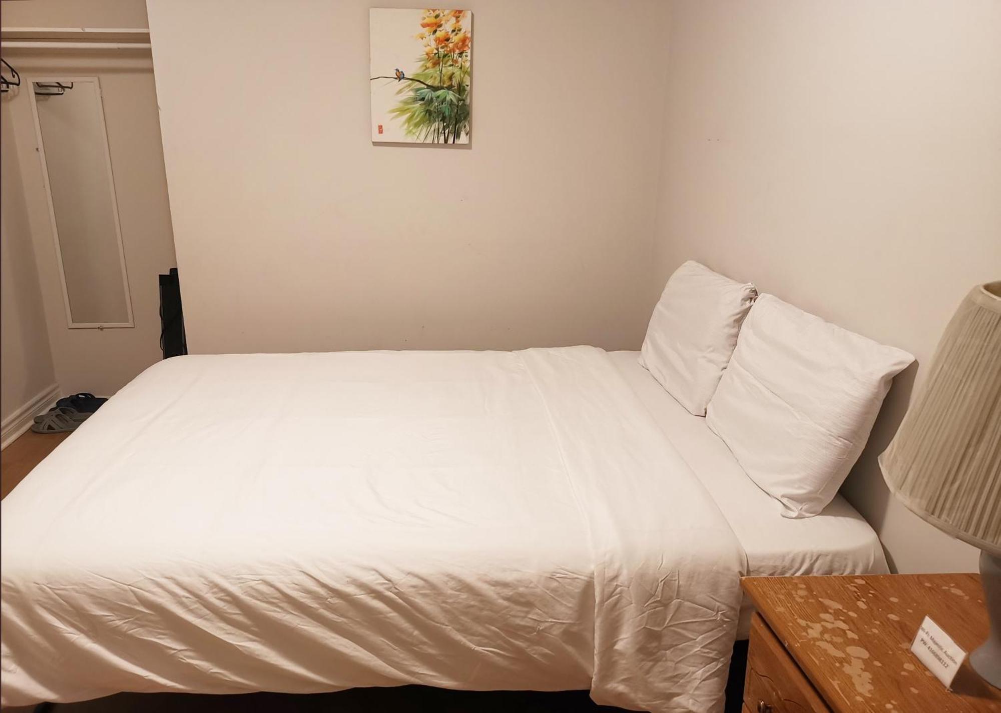 Homestay Cozy Private Rm Heart Of North York Free Parking Full Kitchen Close To Downtown