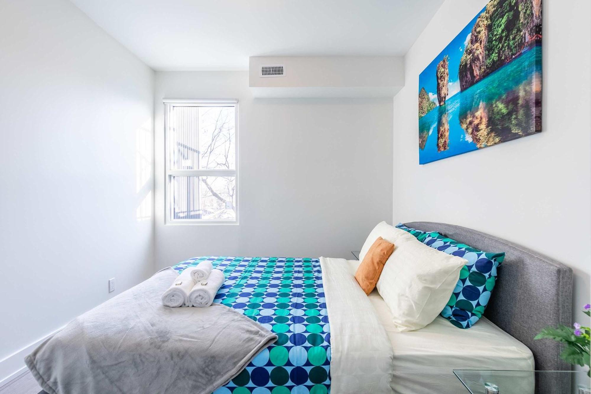 Large 3br Steps From High Park