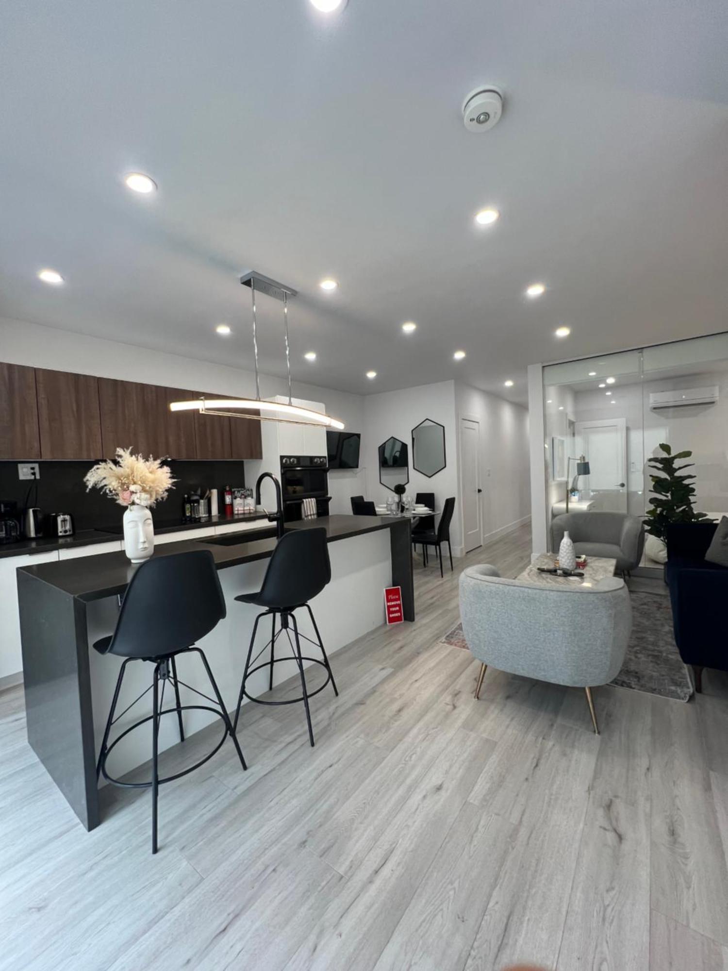 New Modern 3br Loft W Parking&terrace Close To Apartment