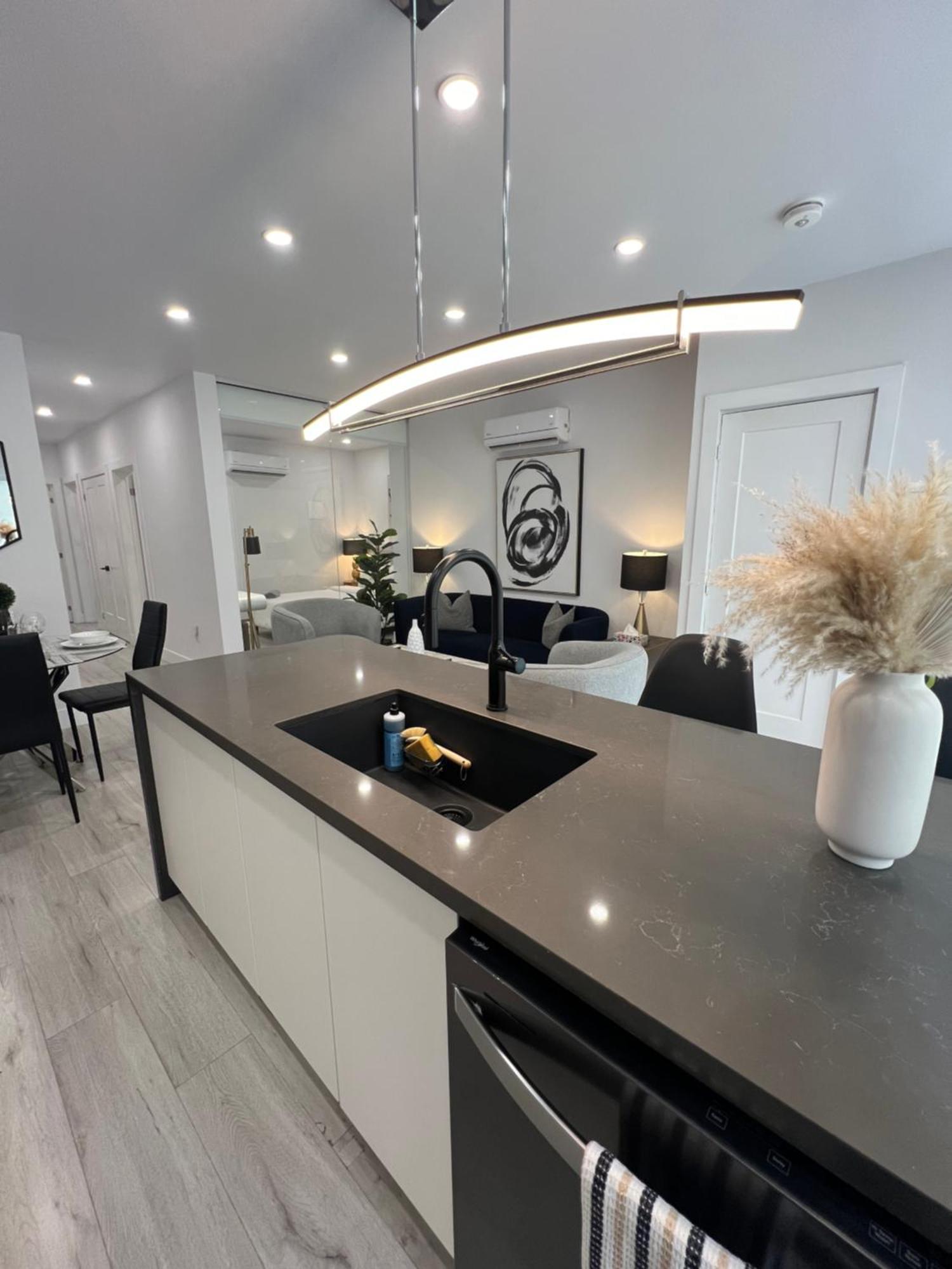 New Modern 3br Loft W Parking&terrace Close To *