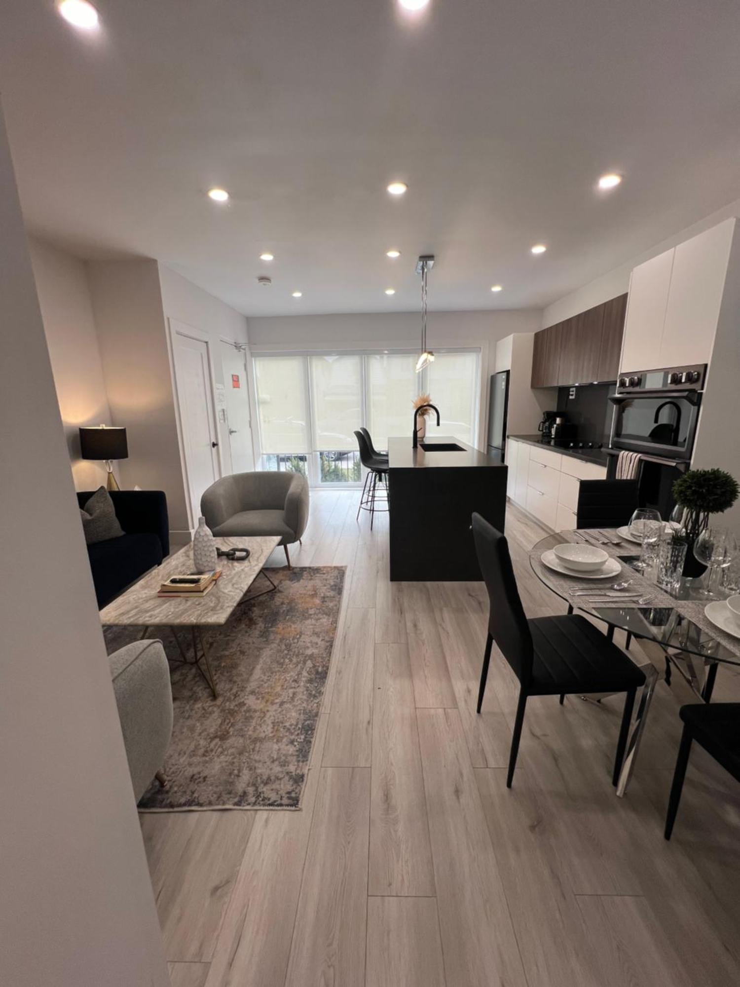 New Modern 3br Loft W Parking&terrace Close To Toronto