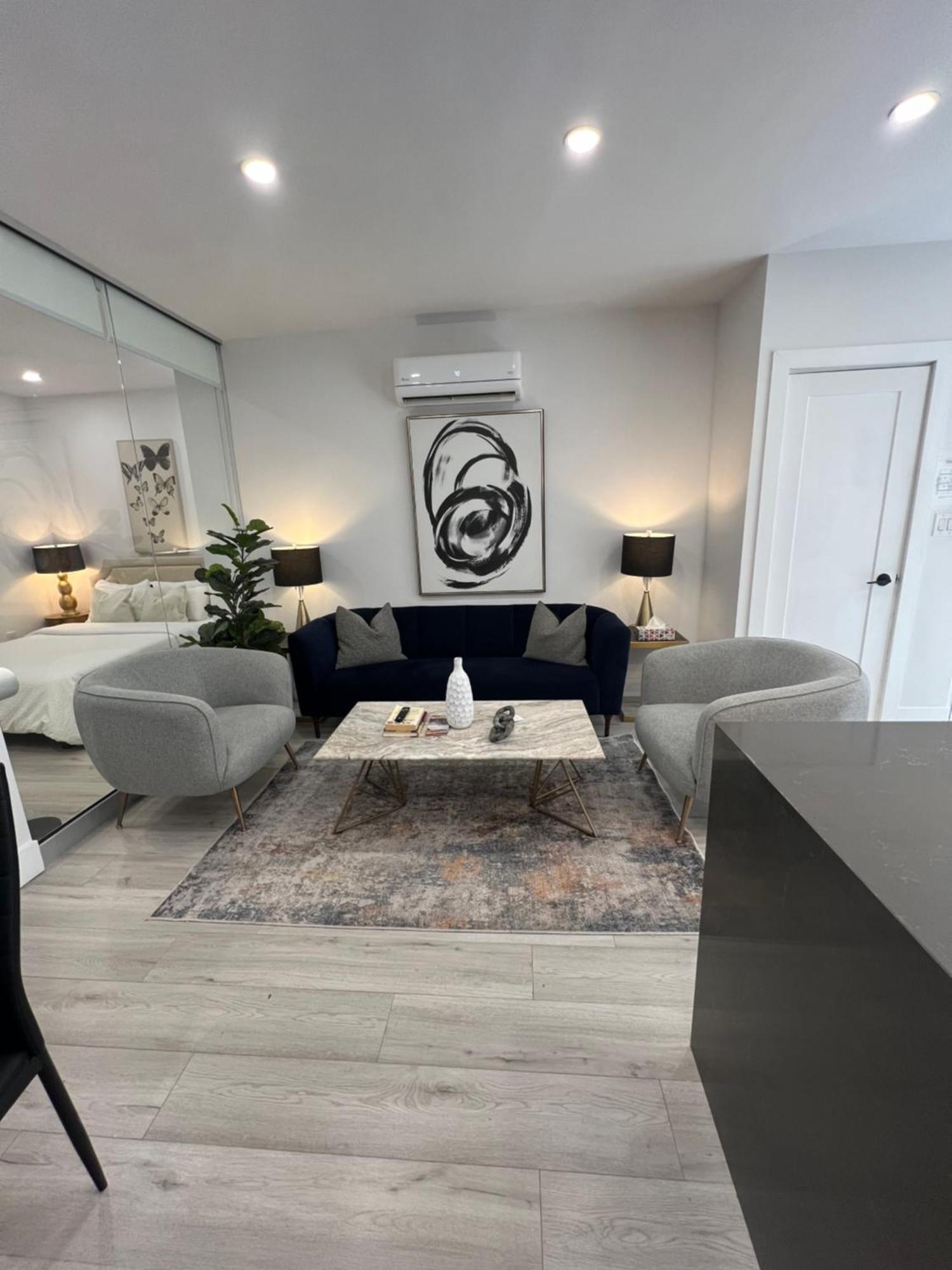 New Modern 3br Loft W Parking&terrace Close To * Toronto